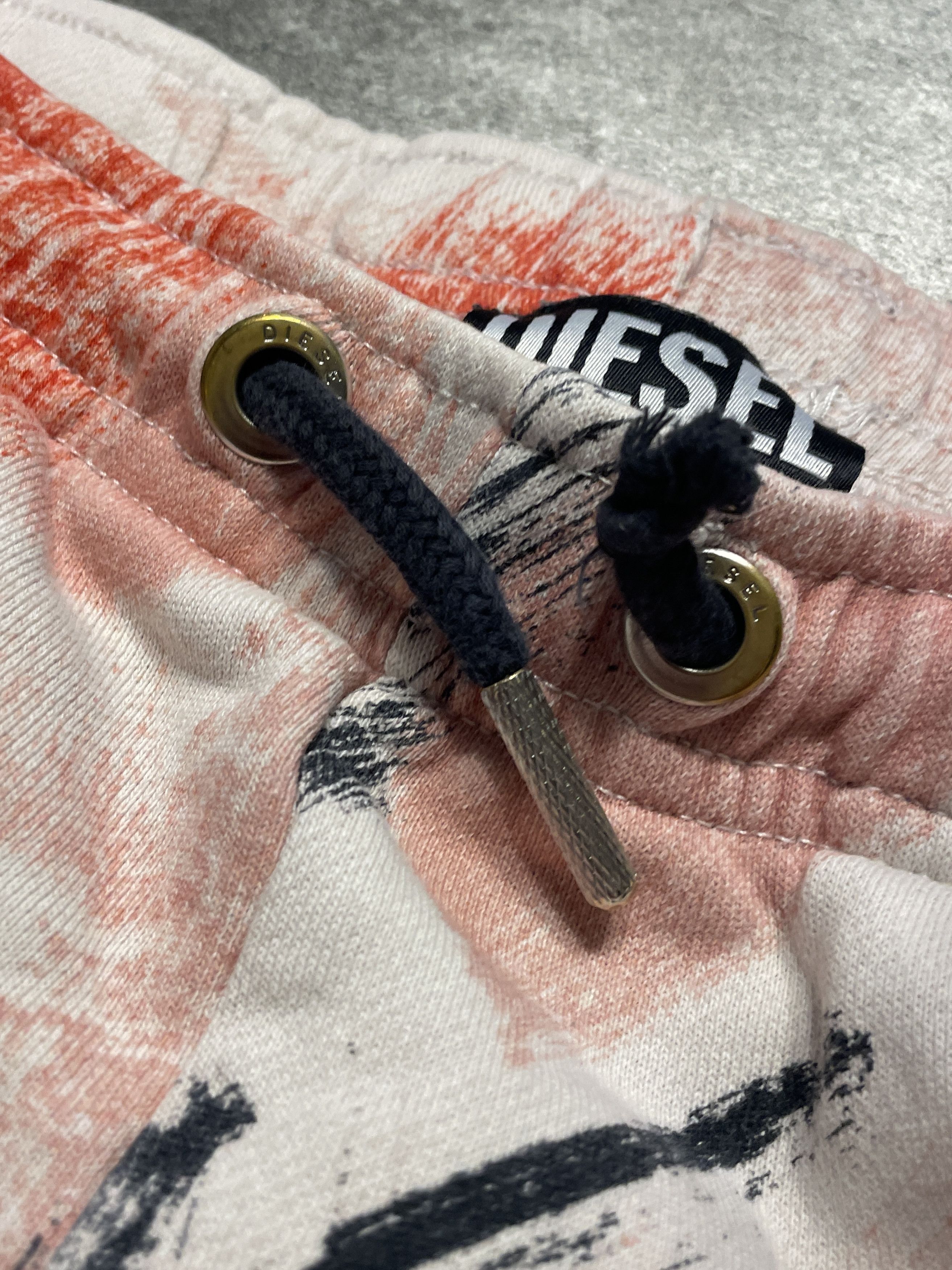 Diesel Diesel Sweatpants All Over Print Size US 26 / EU 42 - 4 Thumbnail