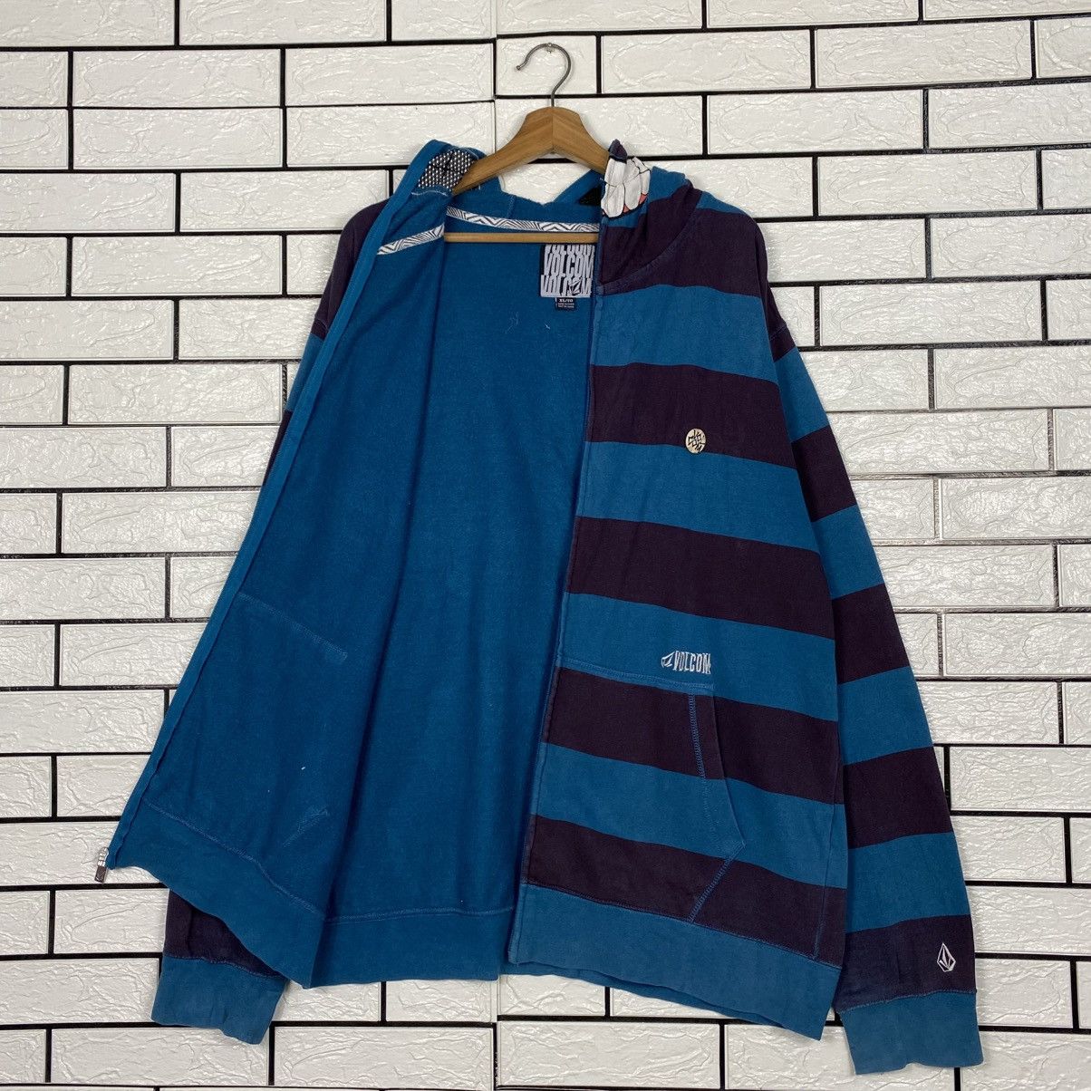 Japanese Brand Striped Zipper Jacket Volcom Biker Punk Style Size US XL / EU 56 / 4 - 13 Thumbnail