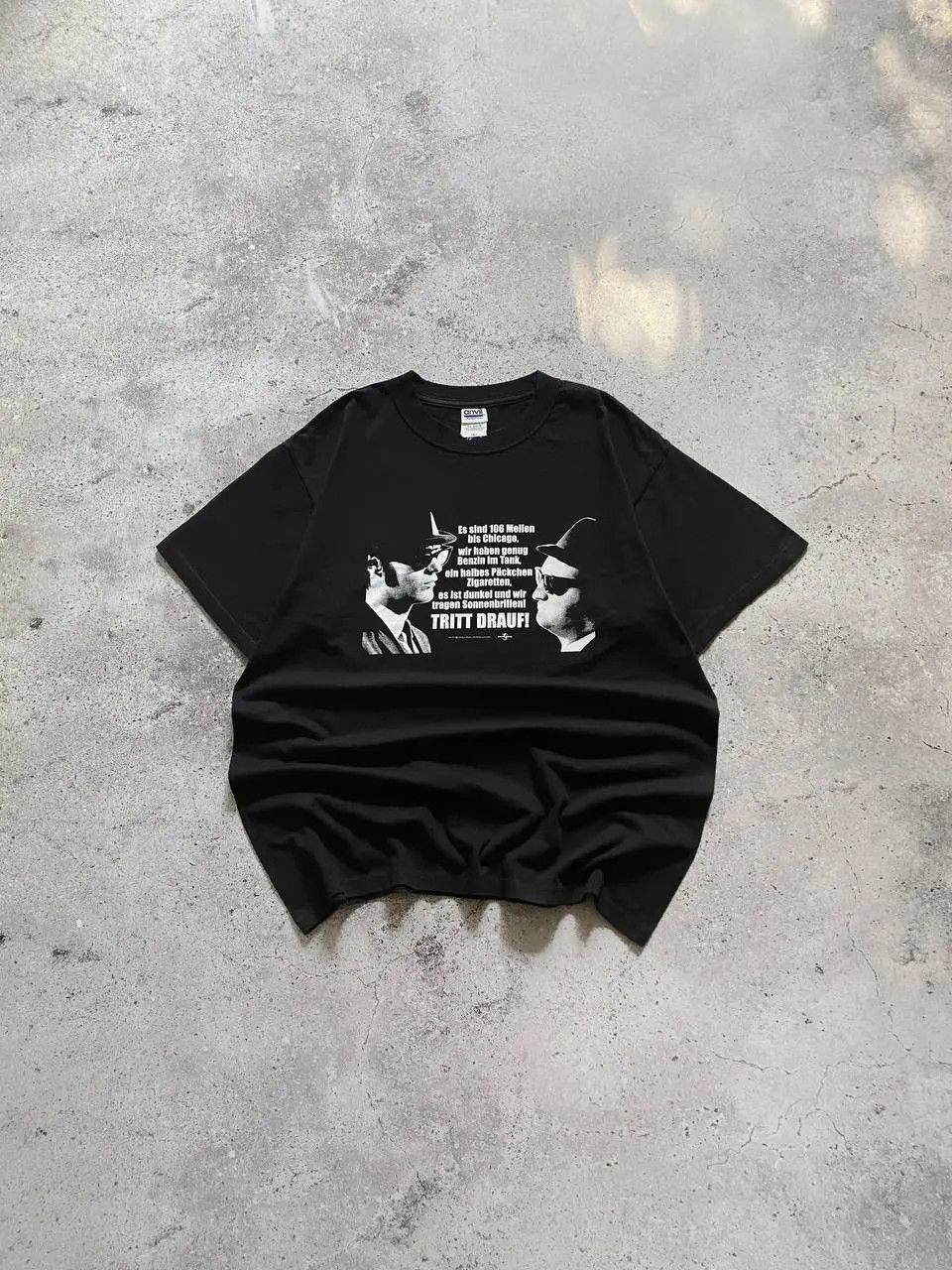 Vintage THE BLUES BROTHERS 1980 UNIVERSAL STUDIOS PROMO MOVIE TEE Size US L / EU 52-54 / 3 - 1 Thumbnail