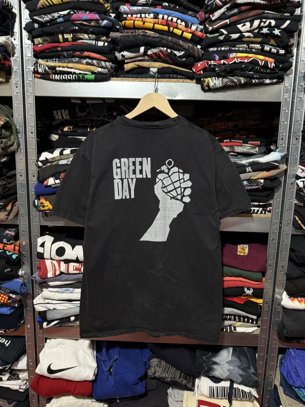 Vintage Vintage 90’s Vintage Green Day Warning American Idiot Tee Size US XL / EU 56 / 4 - 2 Thumbnail