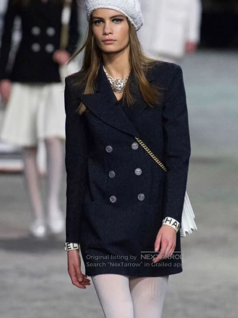 Chanel Chanel Cruise series catwalk black double-breasted glitter Size XS / US 0-2 / IT 36-38 - 8 Thumbnail