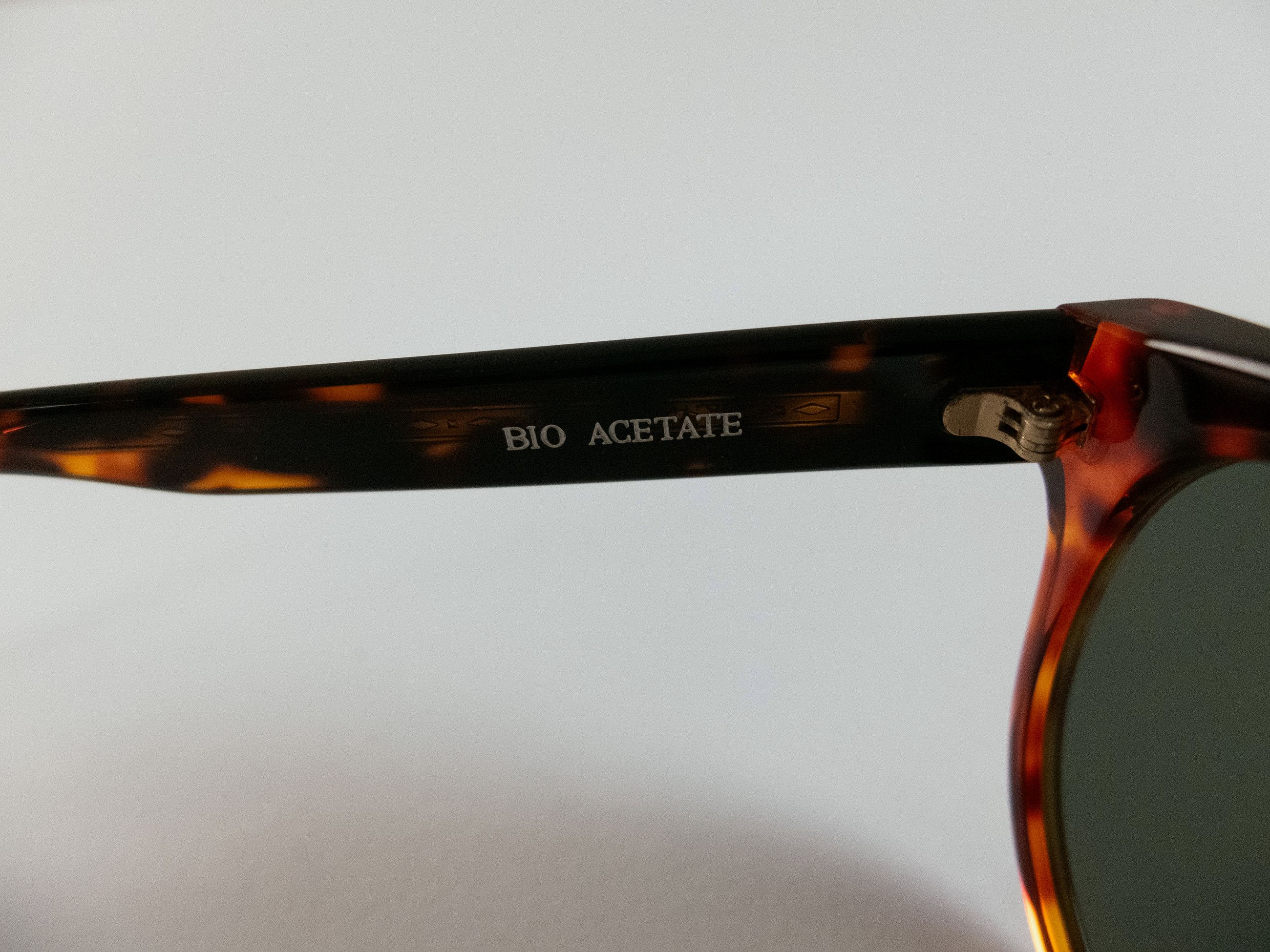Giorgio Armani GIORGIO ARMANI brown tortoise shell oval sunglasses Italy Size ONE SIZE - 8 Thumbnail