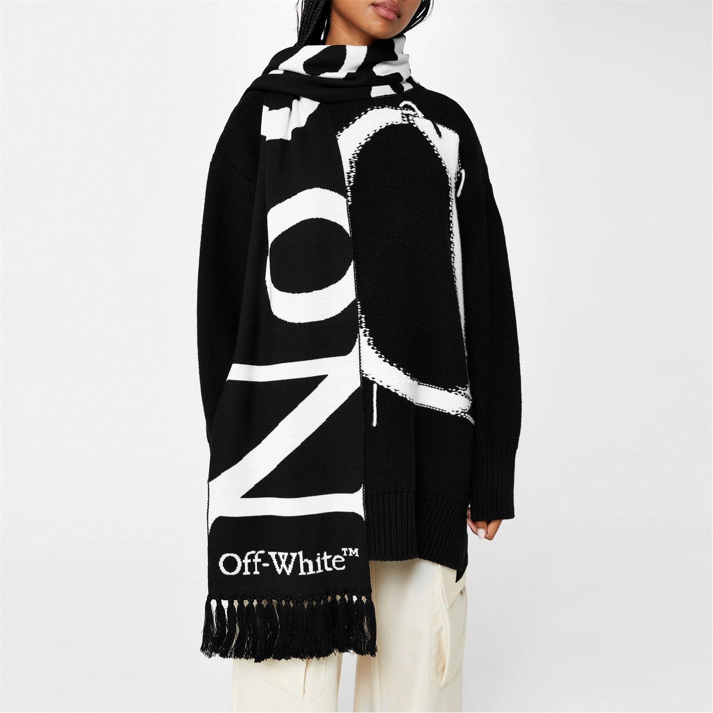 Off-White o1g2r1mq0225 Size: OS / Scarf in Black & White Size ONE SIZE - 2 Thumbnail