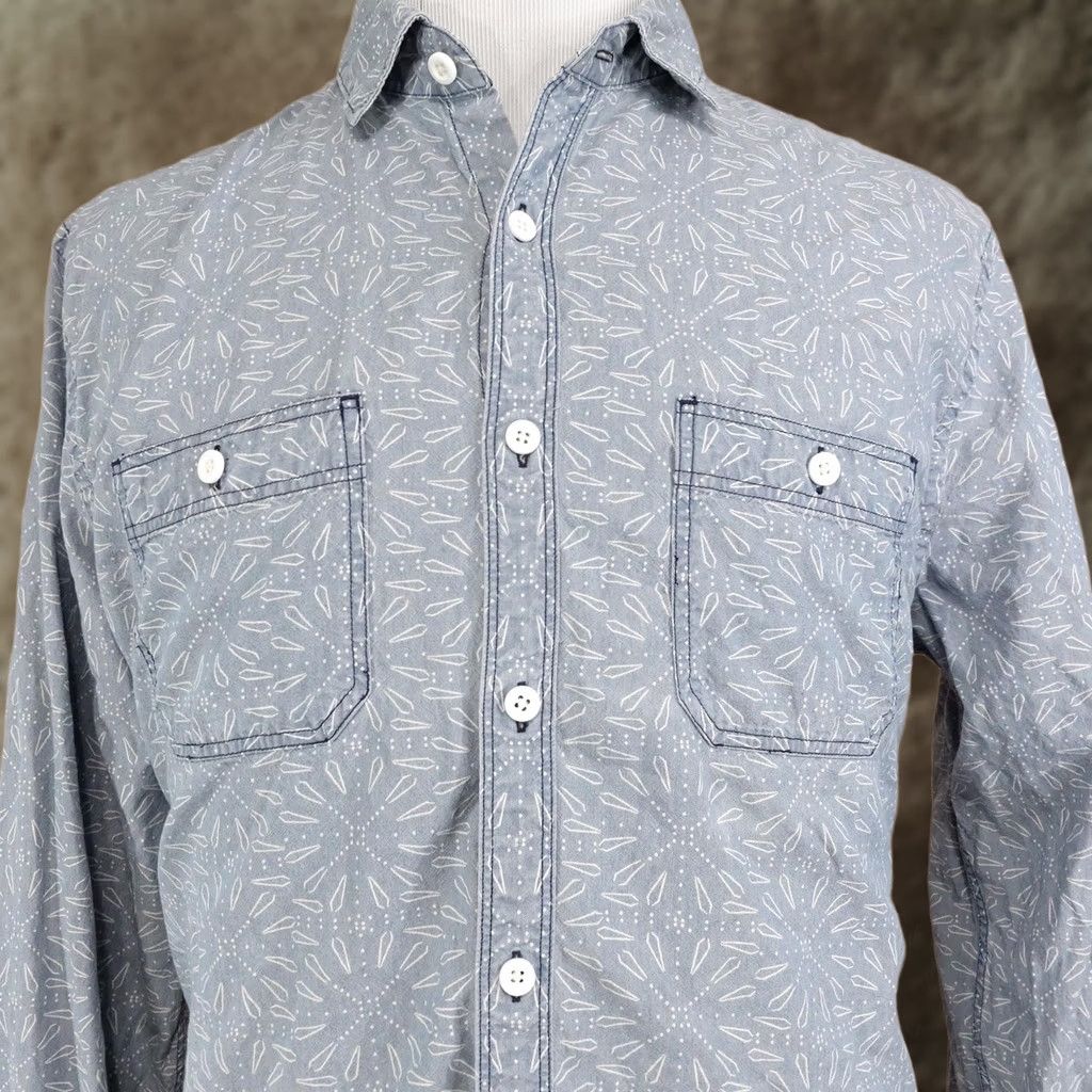 Express Express Shirt Mens XL Blue Long Sleeve Button-Up Chambray Geometric Shirt Size US XL / EU 56 / 4 - 1 Thumbnail