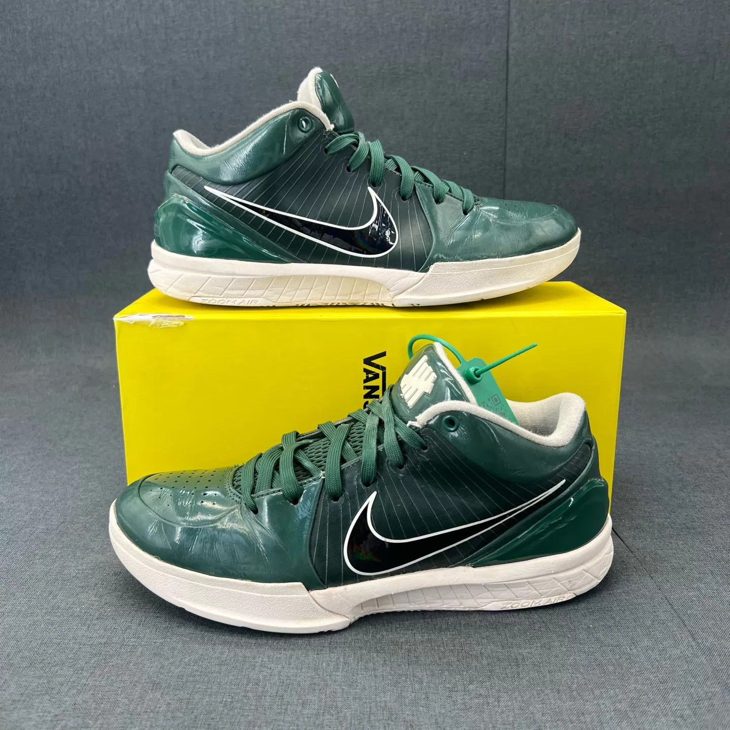 Nike zk4 Bucks Size 43 Like New Size US 10 / EU 43 - 2 Thumbnail