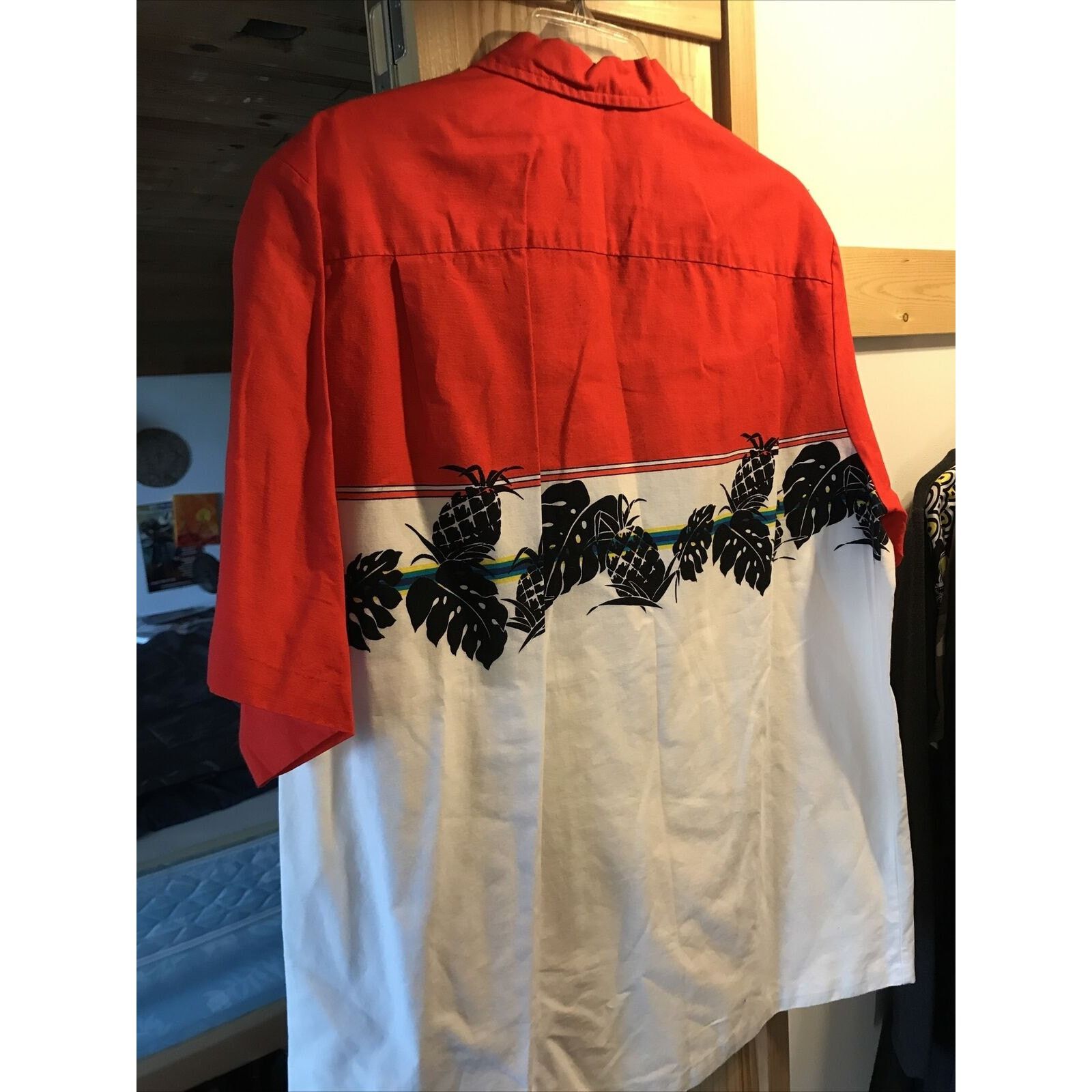 Other Malihini Mens L Red White Pineapple SS Button Hawaiian Shirt Size US L / EU 52-54 / 3 - 10 Thumbnail