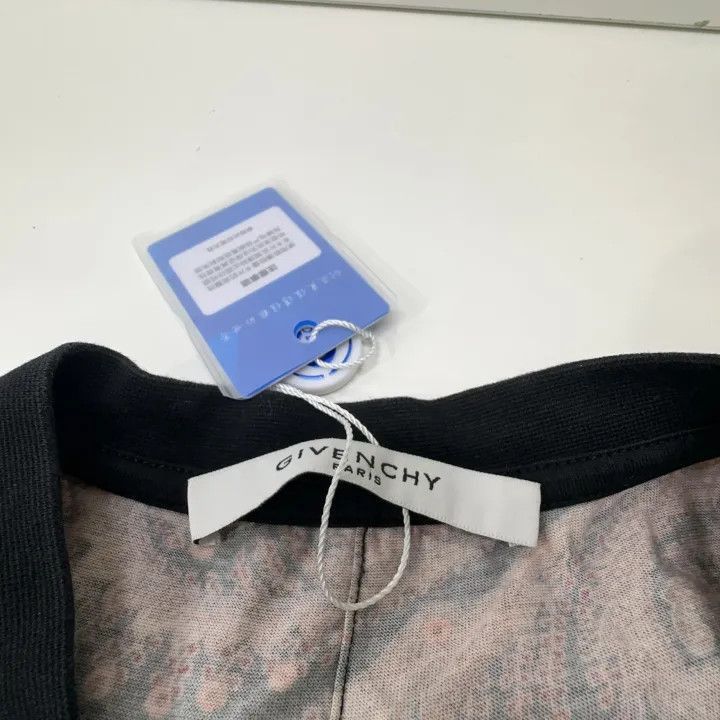 Givenchy Givenchy Givenchy Casual Fashion Round Neck TShirt -2507 Size US S / EU 44-46 / 1 - 3 Thumbnail
