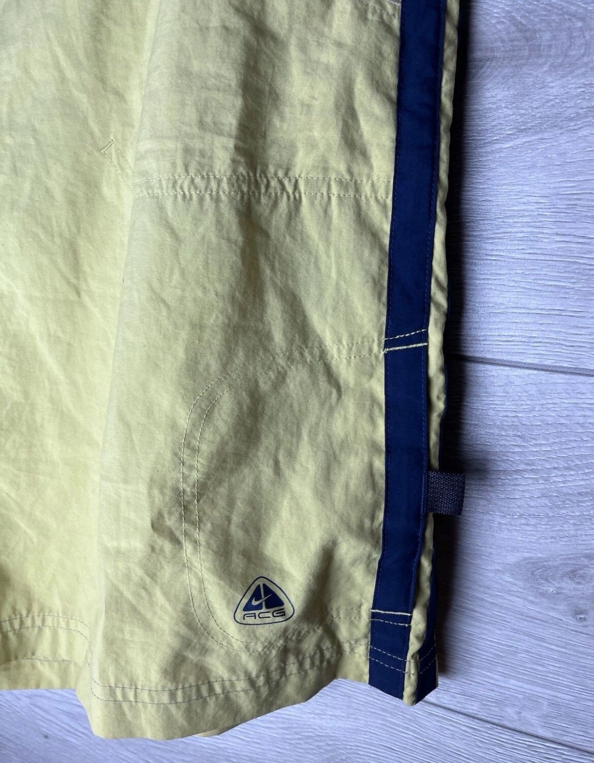 Vintage Vintage men’s short Nike ACG SIZE XL Y2K casual USA Size US 40 / EU 56 - 2 Thumbnail