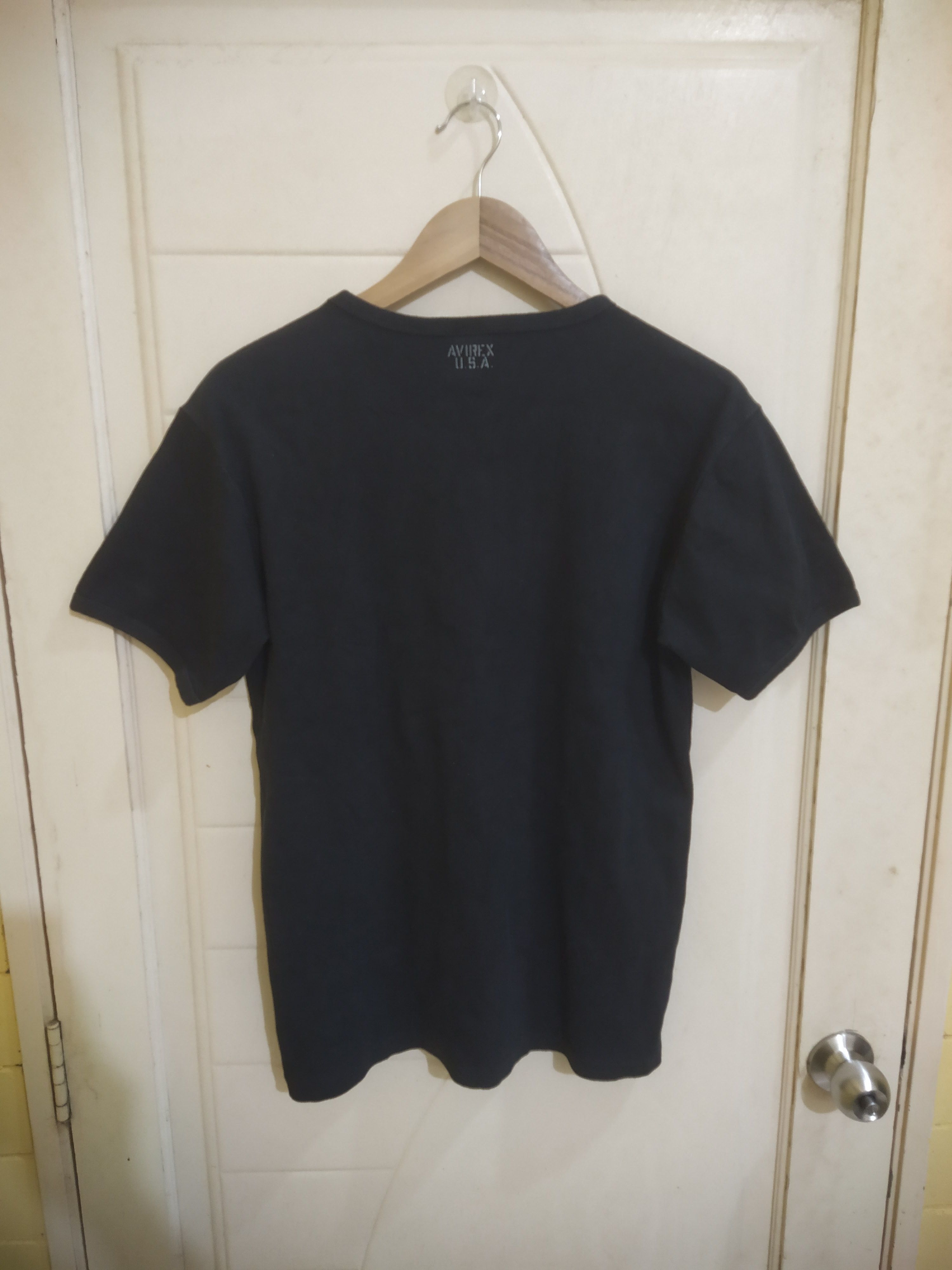 Avirex Avirex Japan "Daily Wear" Ribbed V-Neck Tee Size US XL / EU 56 / 4 - 2 Thumbnail