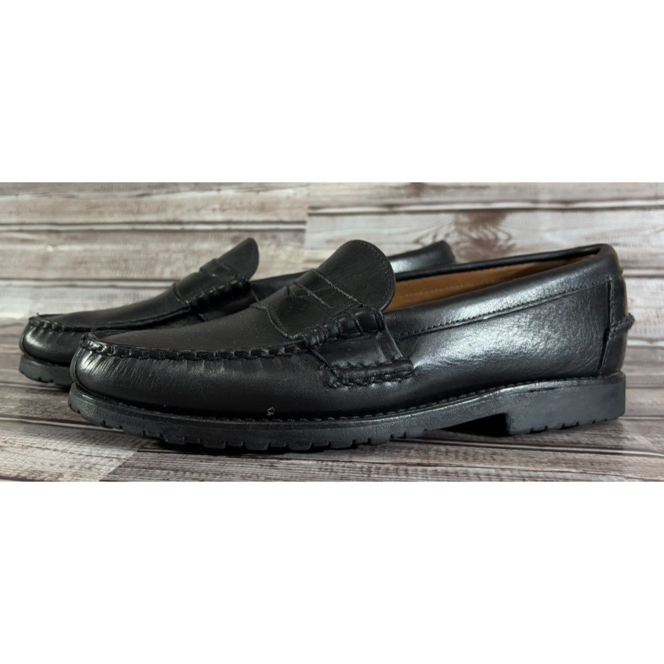 Allen Edmonds Allen Edmonds Rockland Leather Penny Loafers Lug Sole size 8 Size US 8 / EU 41 - 1 Thumbnail