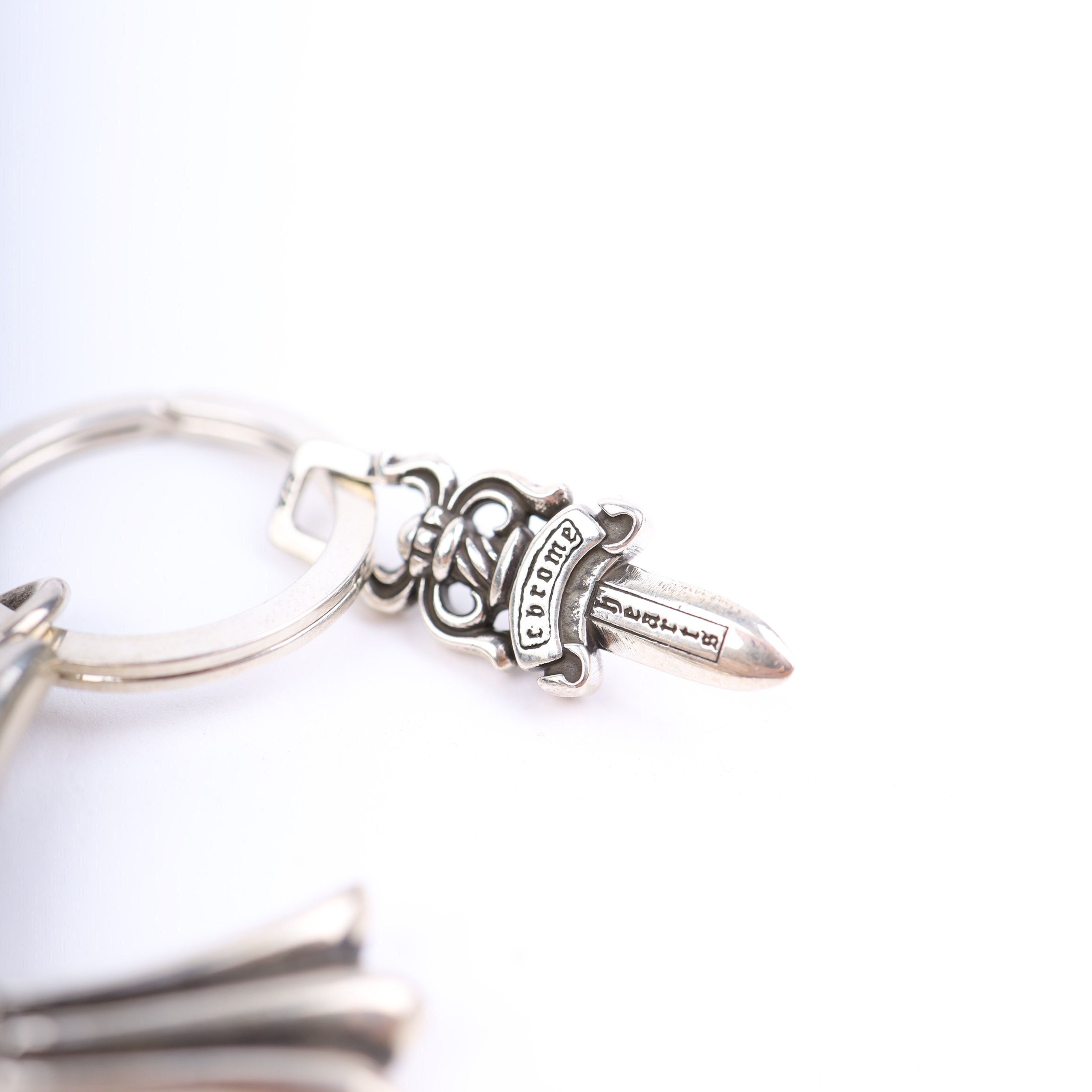 Chrome Hearts CHROME HEARTS LARGE CROSS + DAGGER KEY RING Size ONE SIZE - 6 Thumbnail