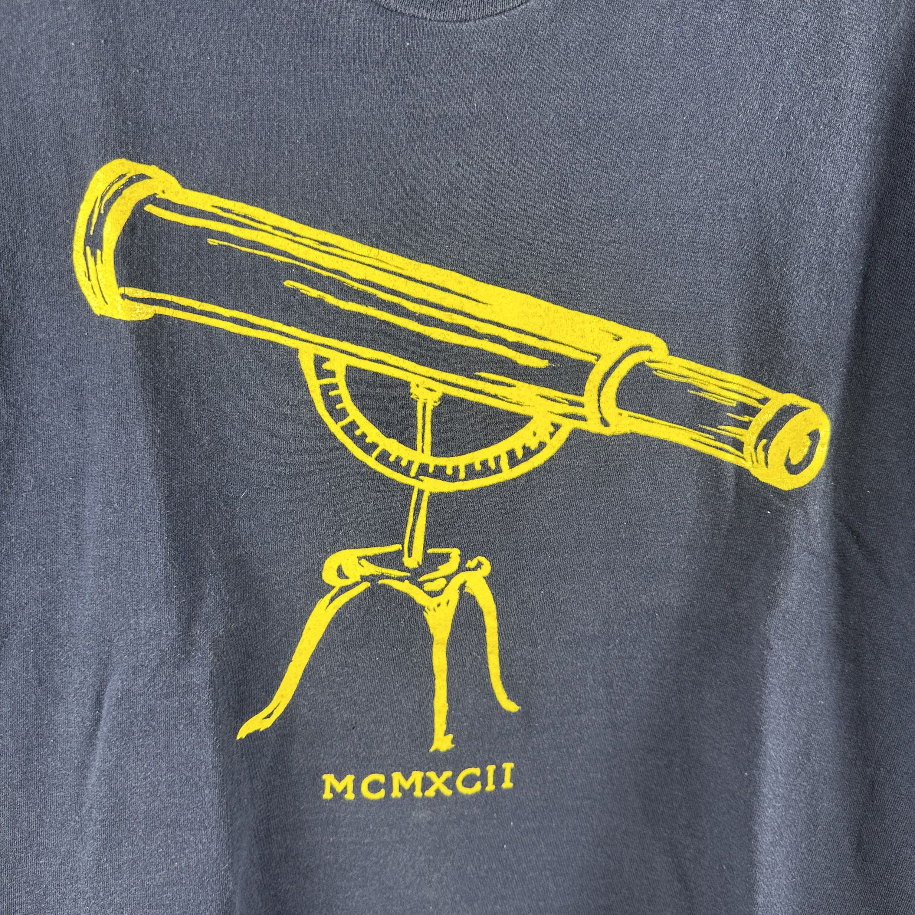 Vintage Vintage 1992 Indigo Girls MCMXCII Folk Rock Band T-shirt Size US XL / EU 56 / 4 - 2 Thumbnail