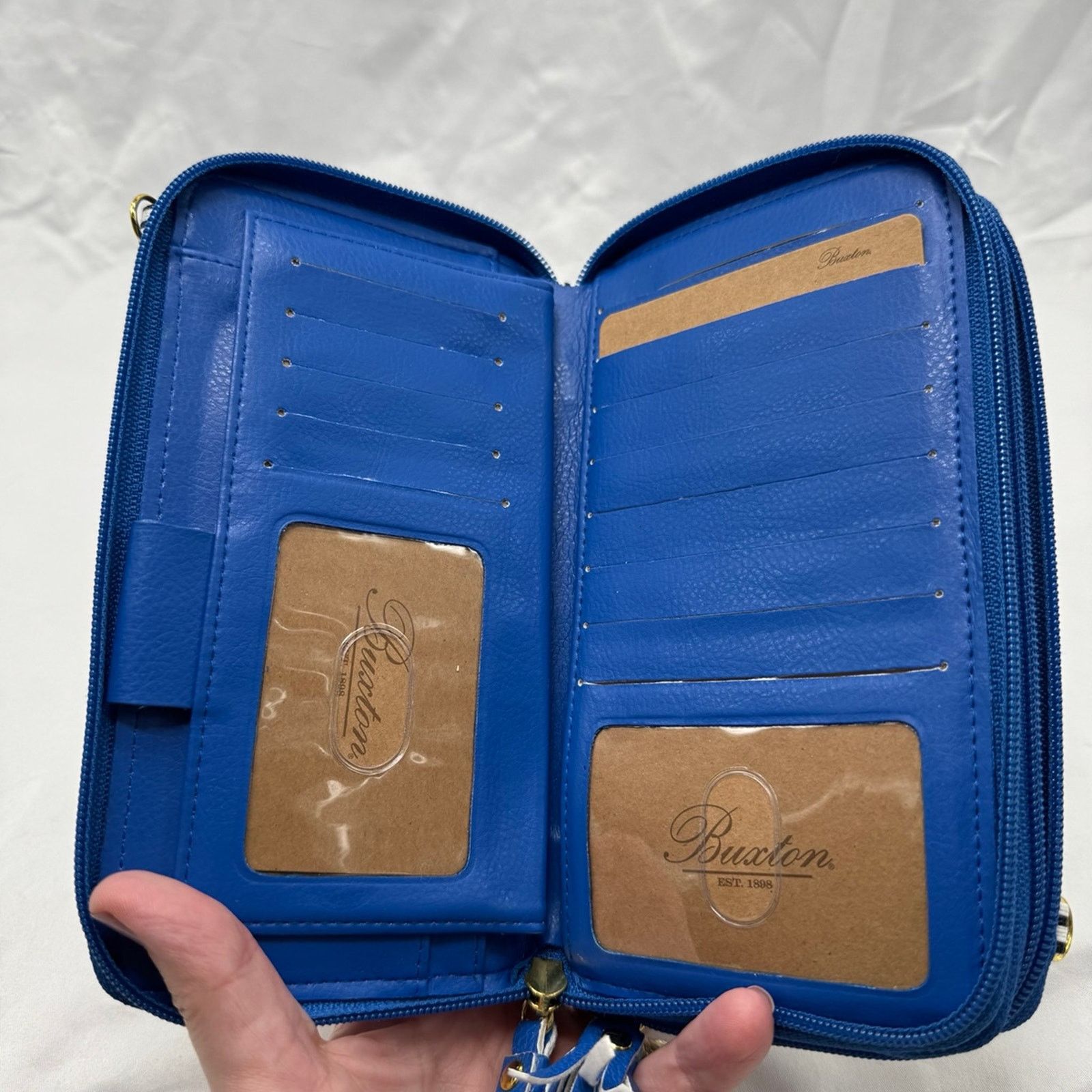 NBDN Nobrandedon NWOT Buxton crossbody wallet/bag Size ONE SIZE - 7 Thumbnail