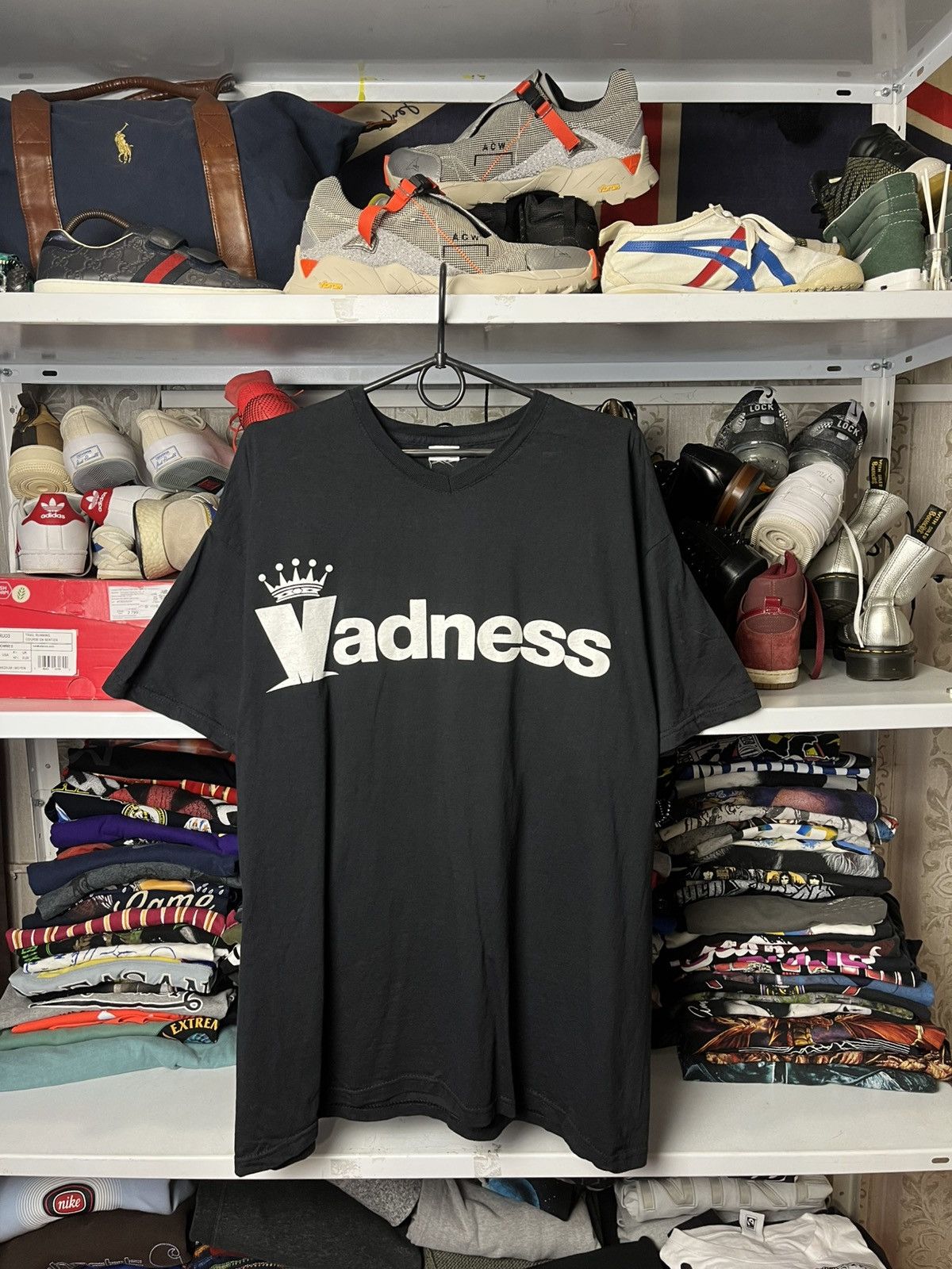 Band Tees Vintage Madness Tour T-Shirt Size XL Size US XL / EU 56 / 4 - 1 Thumbnail