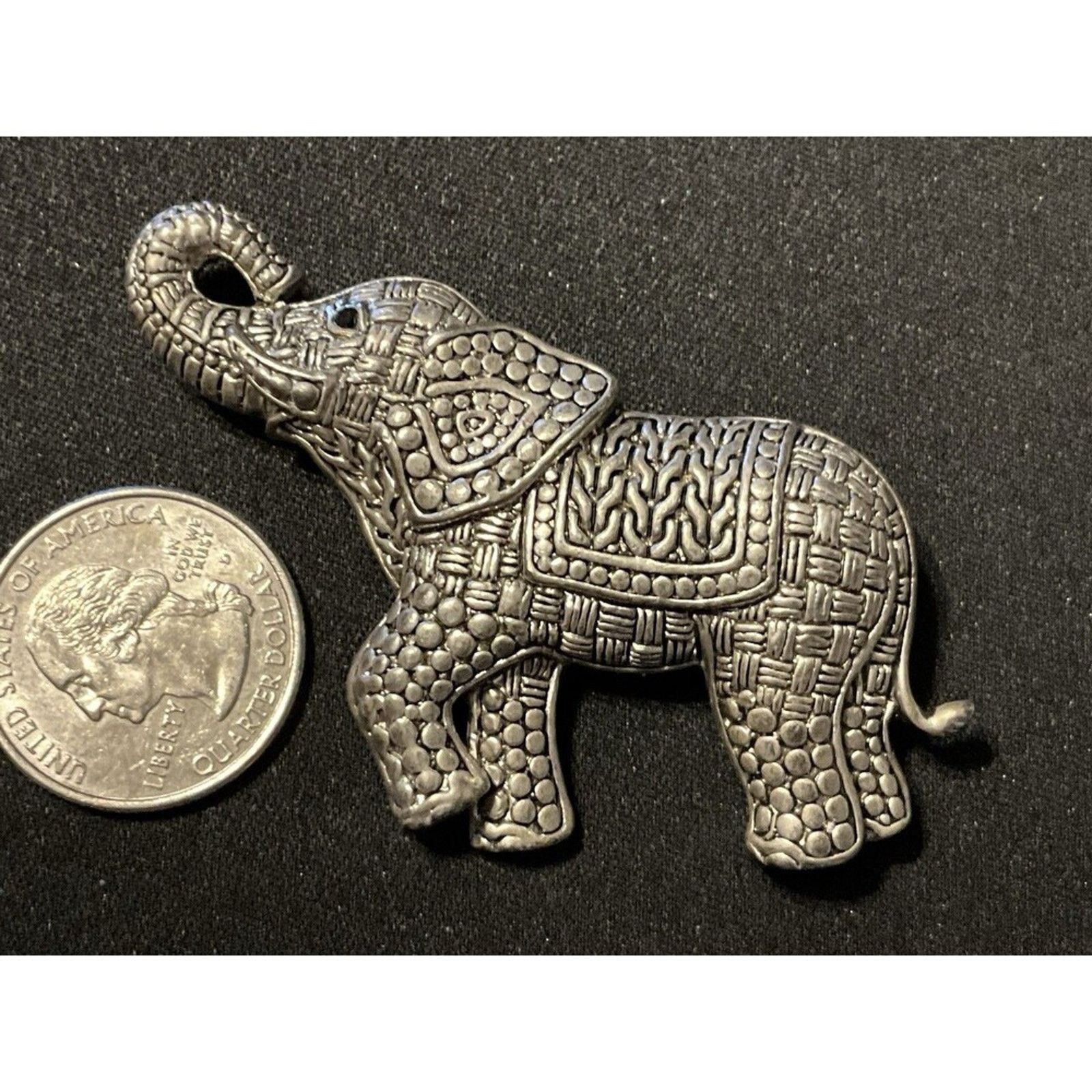 Other Vintage High Quality Silver Tone & Textured Elephant Brooch Size ONE SIZE - 3 Thumbnail