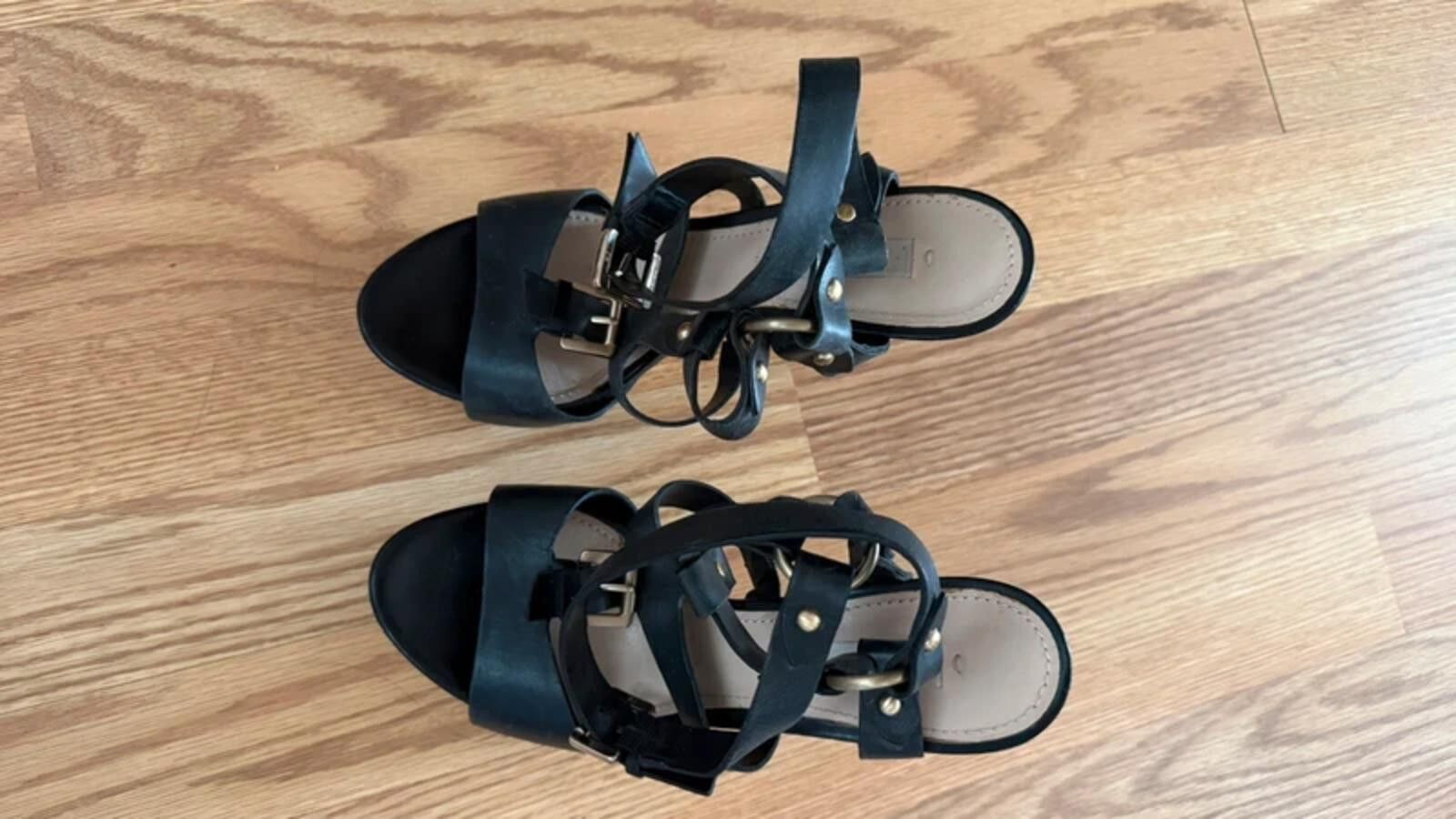 Guess Guess strappy platform heels Size US 7 / IT 37 - 5 Thumbnail