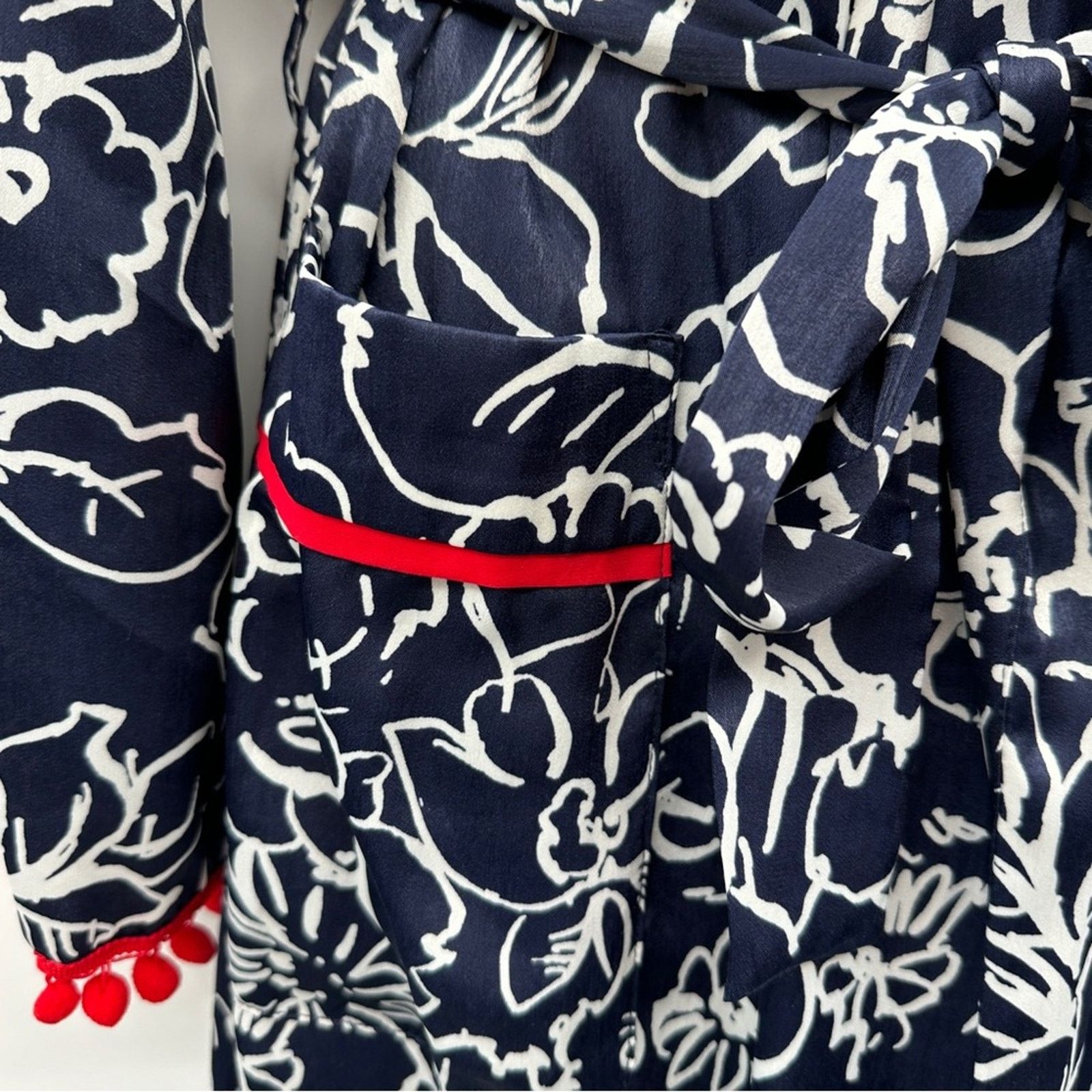 MISA Los Angeles Misa Azores Tasseled Navy Blue & White Floral Kimono XS NEW Size XS / US 0-2 / IT 36-38 - 6 Thumbnail