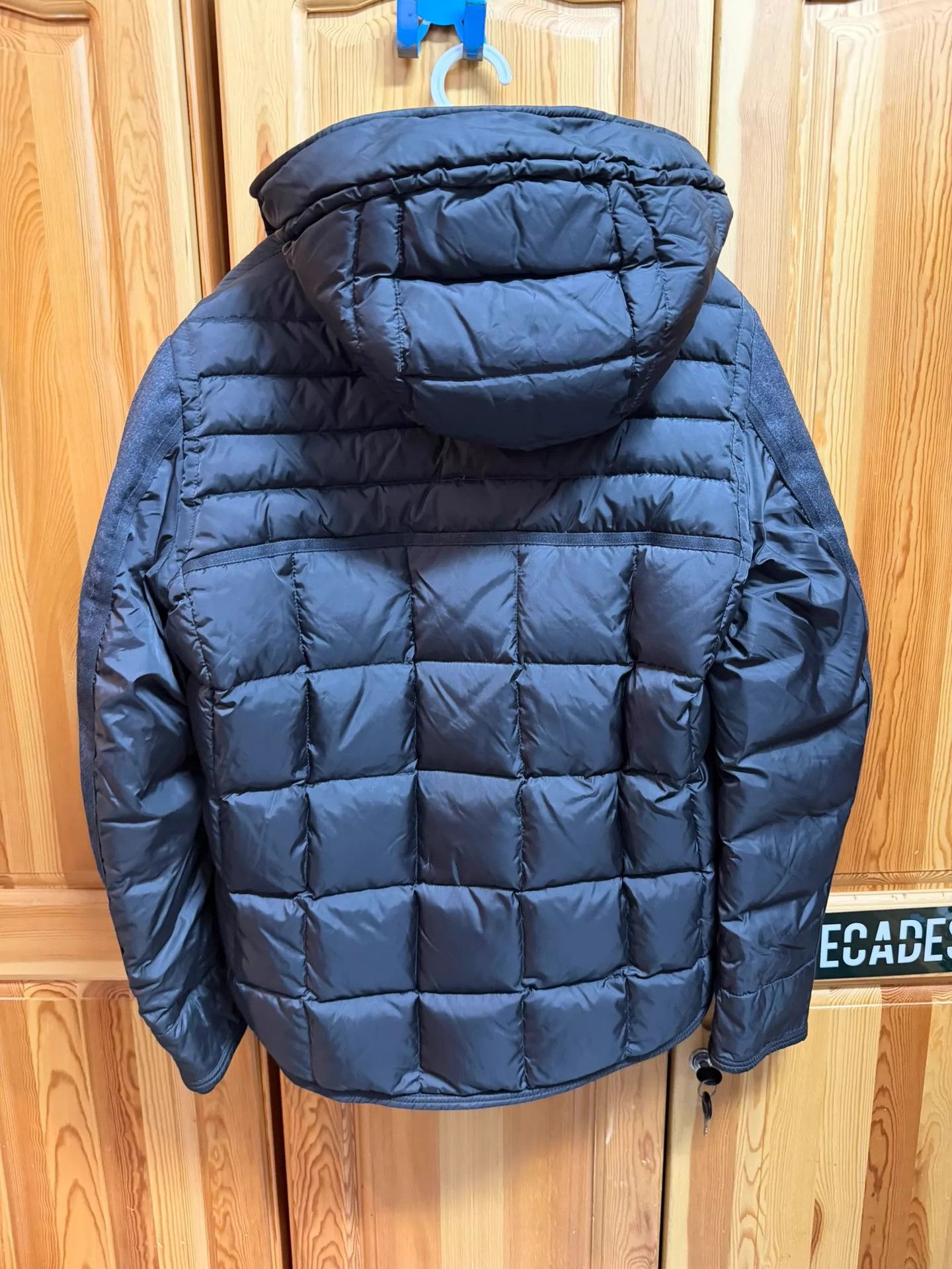 Moncler moncler classic down jacket size 3 Size US L / EU 52-54 / 3 - 2 Thumbnail