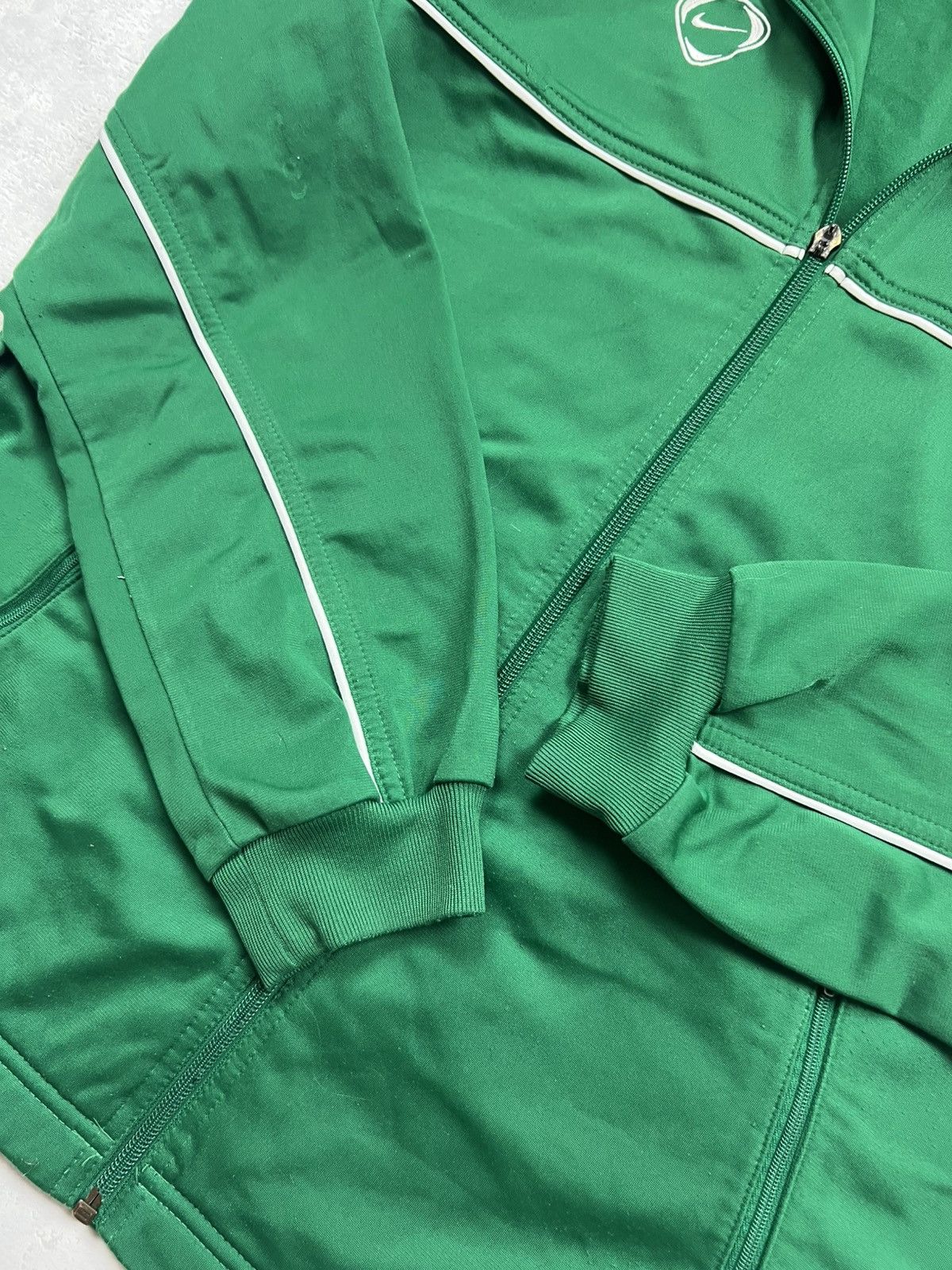 Nike 90s Nike Swoosh Vintage Y2K Oversized Retro Track Jacket Size US M / EU 48-50 / 2 - 6 Thumbnail