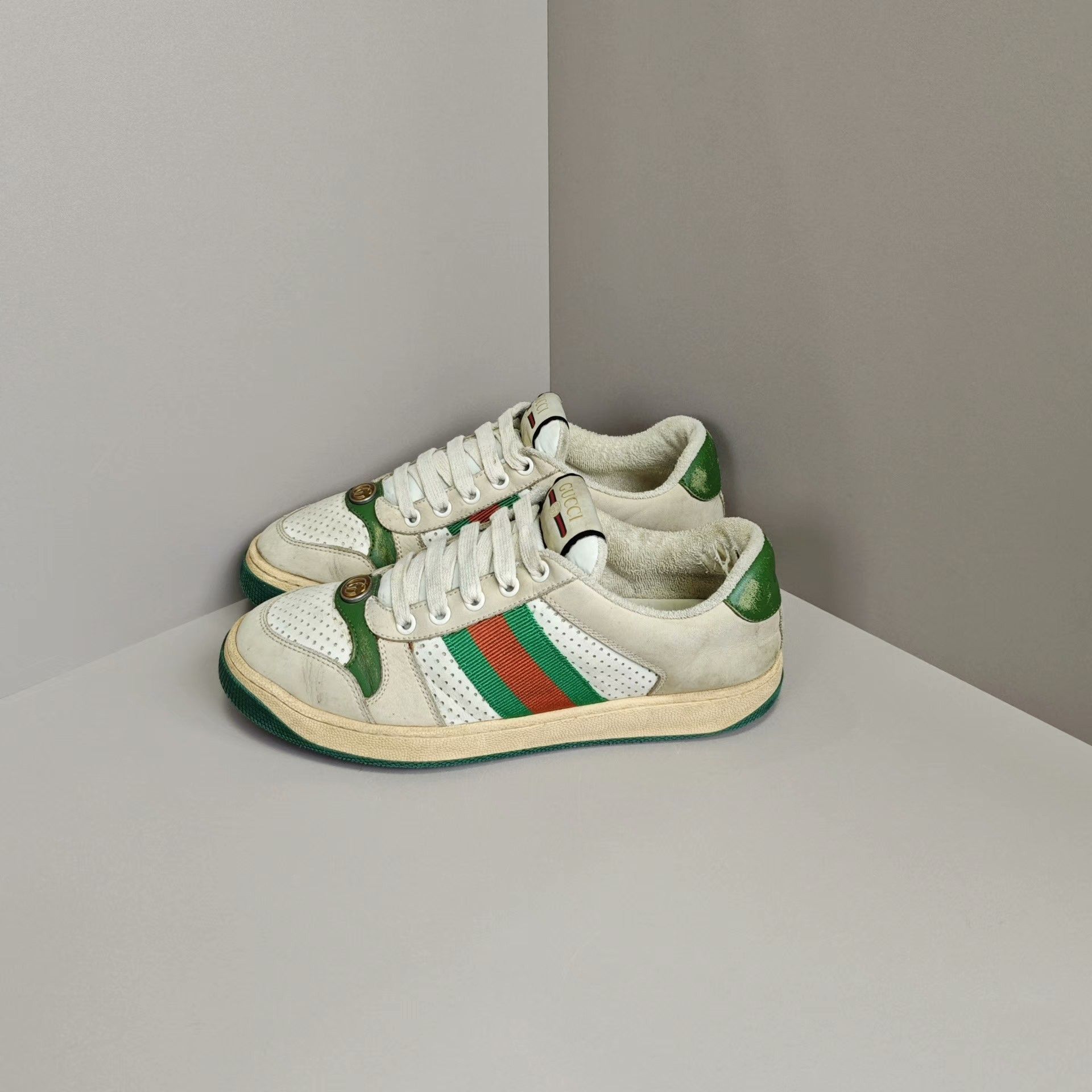 Gucci Gucci Lowtop Sneakers us_6 Women Size US 6 / IT 36 - 1 Thumbnail