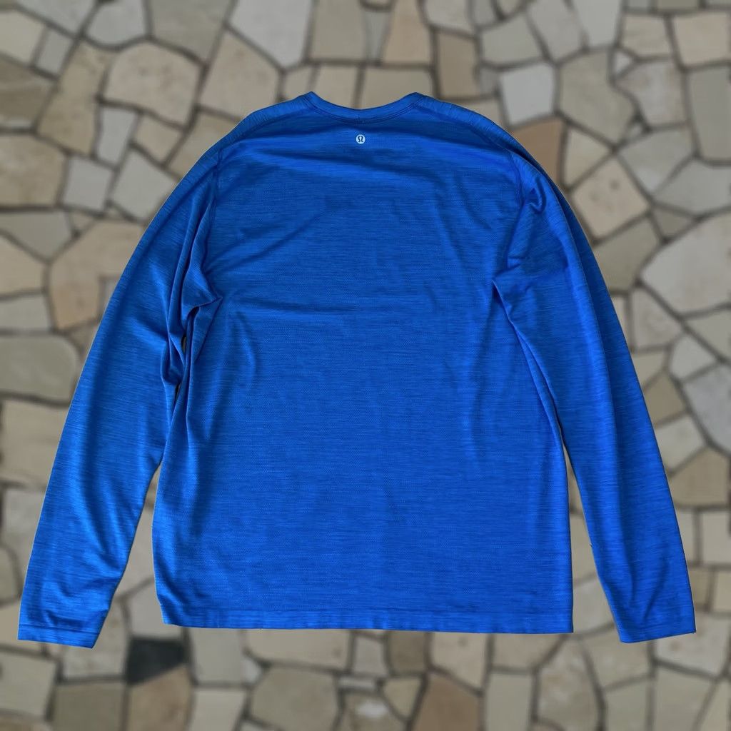 Lululemon Lululemon Shirt Mens XL Blue Metal Vent Relaxed Long Sleeve Men Size US XL / EU 56 / 4 - 1 Thumbnail