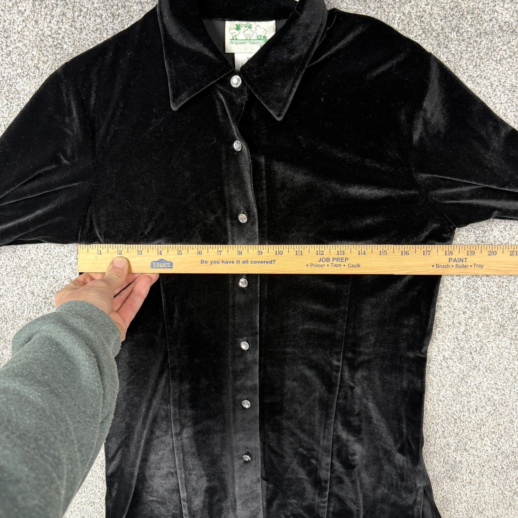 Quacker Factory VINTAGE Quacker Factory Blouse Womens XS Black Velour Button Up Whimsigoth Size XS / US 0-2 / IT 36-38 - 4 Thumbnail