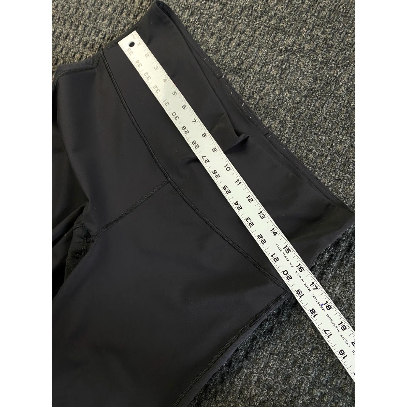 Lululemon VINTAGE Lululemon Align High Rise Cropped 21” Yoga Pants Black 12 LW6AEISX10217 Size 34" / US 12 / IT 48 - 7 Thumbnail