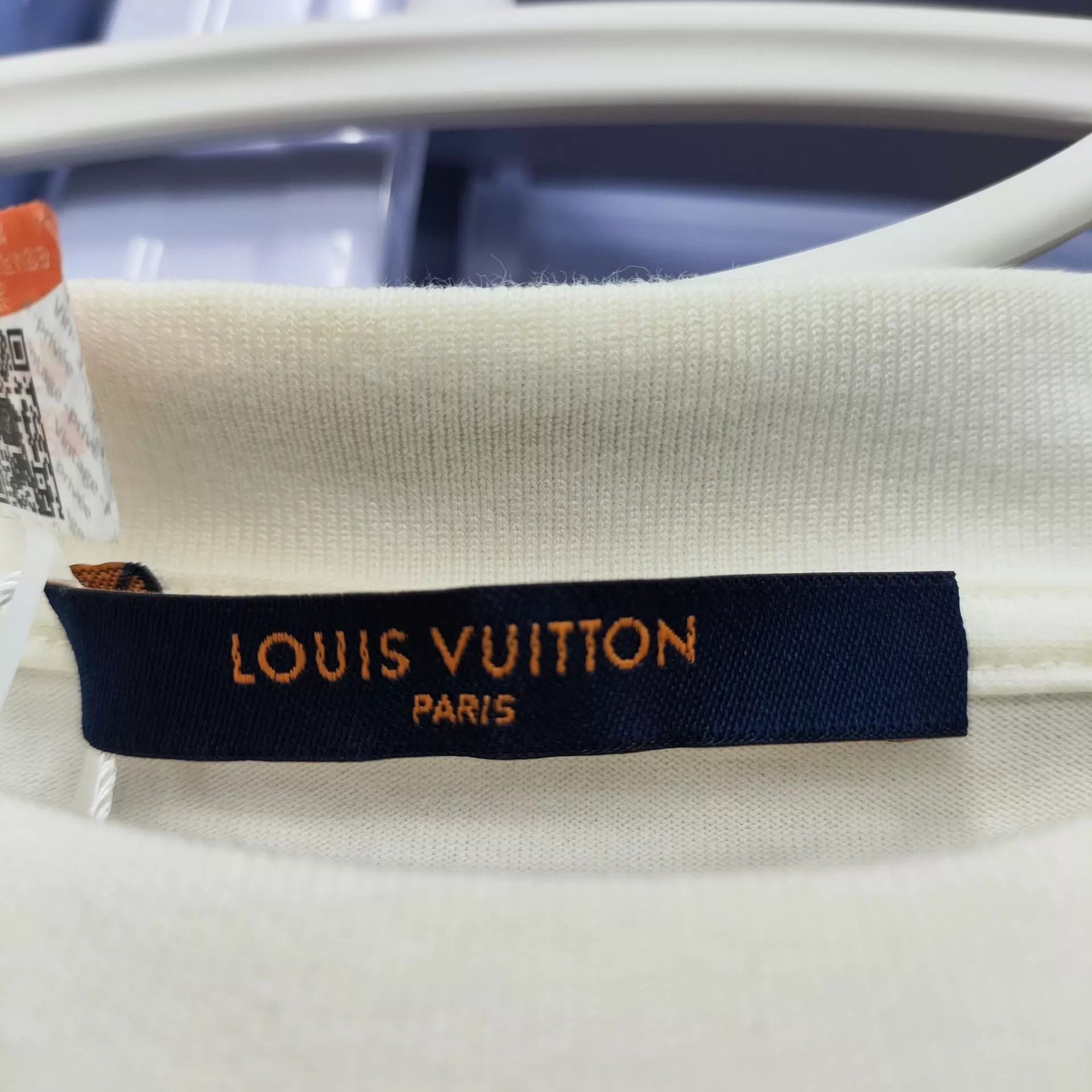 Louis Vuitton LV Cotton Head Short Sleeve T-shirt White L Size US L / EU 52-54 / 3 - 3 Thumbnail