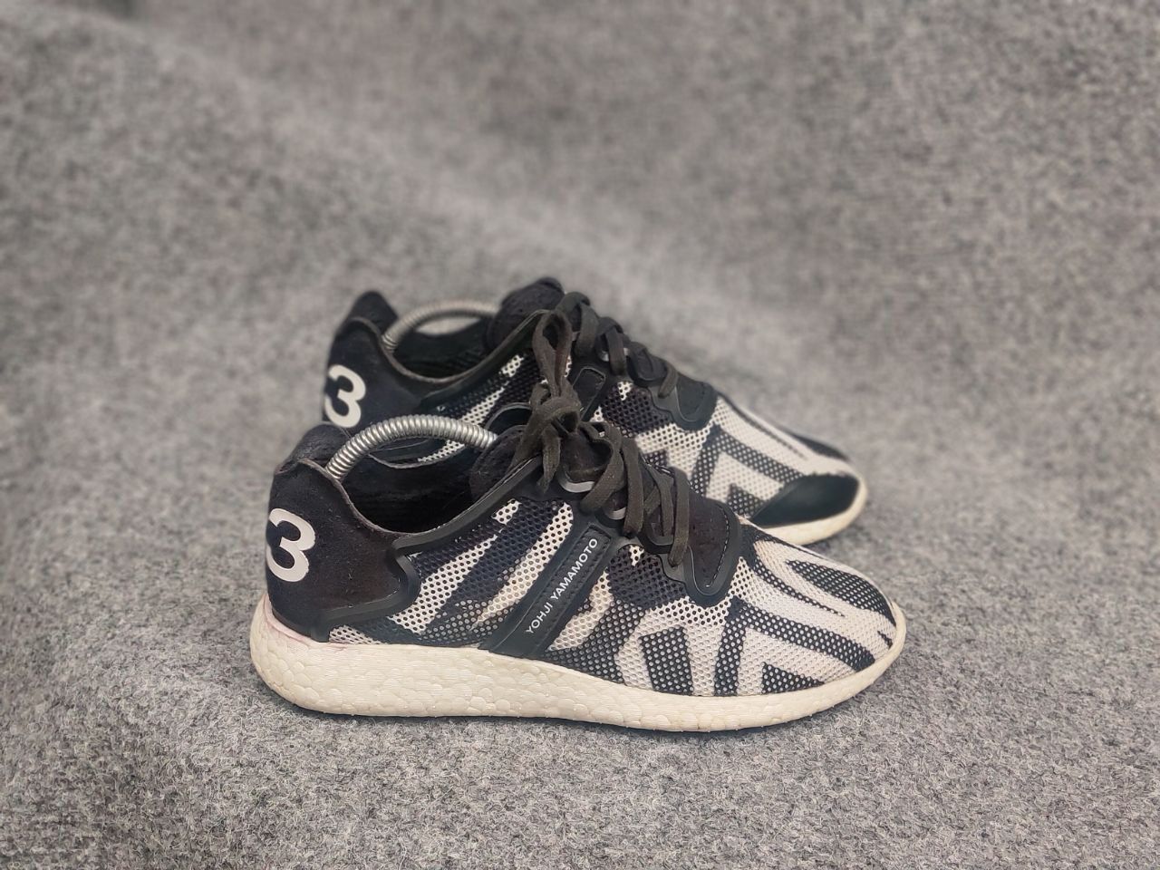Yohji Yamamoto Yohji Yamamoto Adidas Y-3 Boost Japan Pattern Mesh sneakers Size US 7 / EU 40 - 3 Thumbnail
