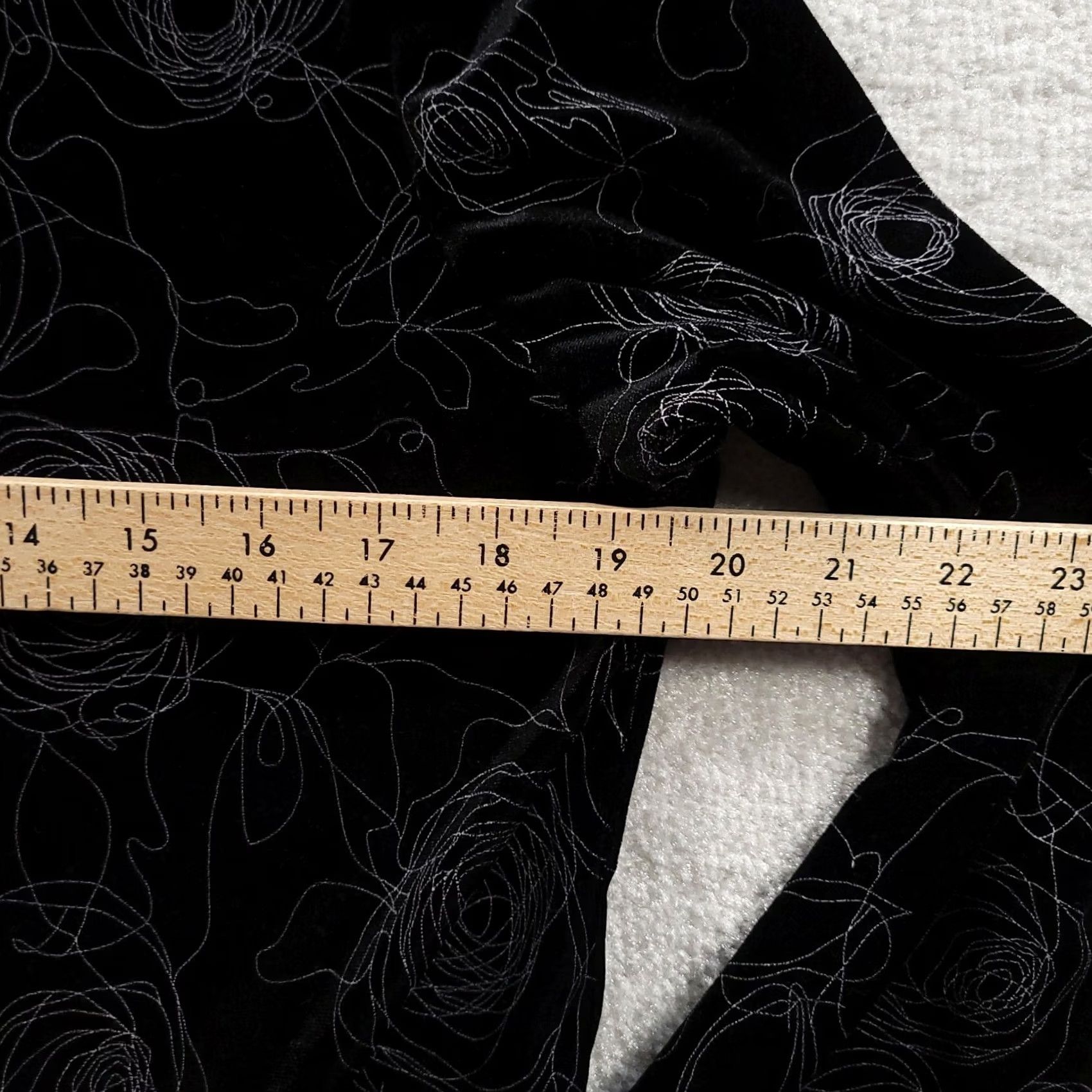 Velvet Libra Sweater Full Zip Woman Velvet Floral Black Medium Women's Knit Shirt Jacket Modern Elegant City Floral Party/Cocktail Size M / US 6-8 / IT 42-44 - 4 Thumbnail
