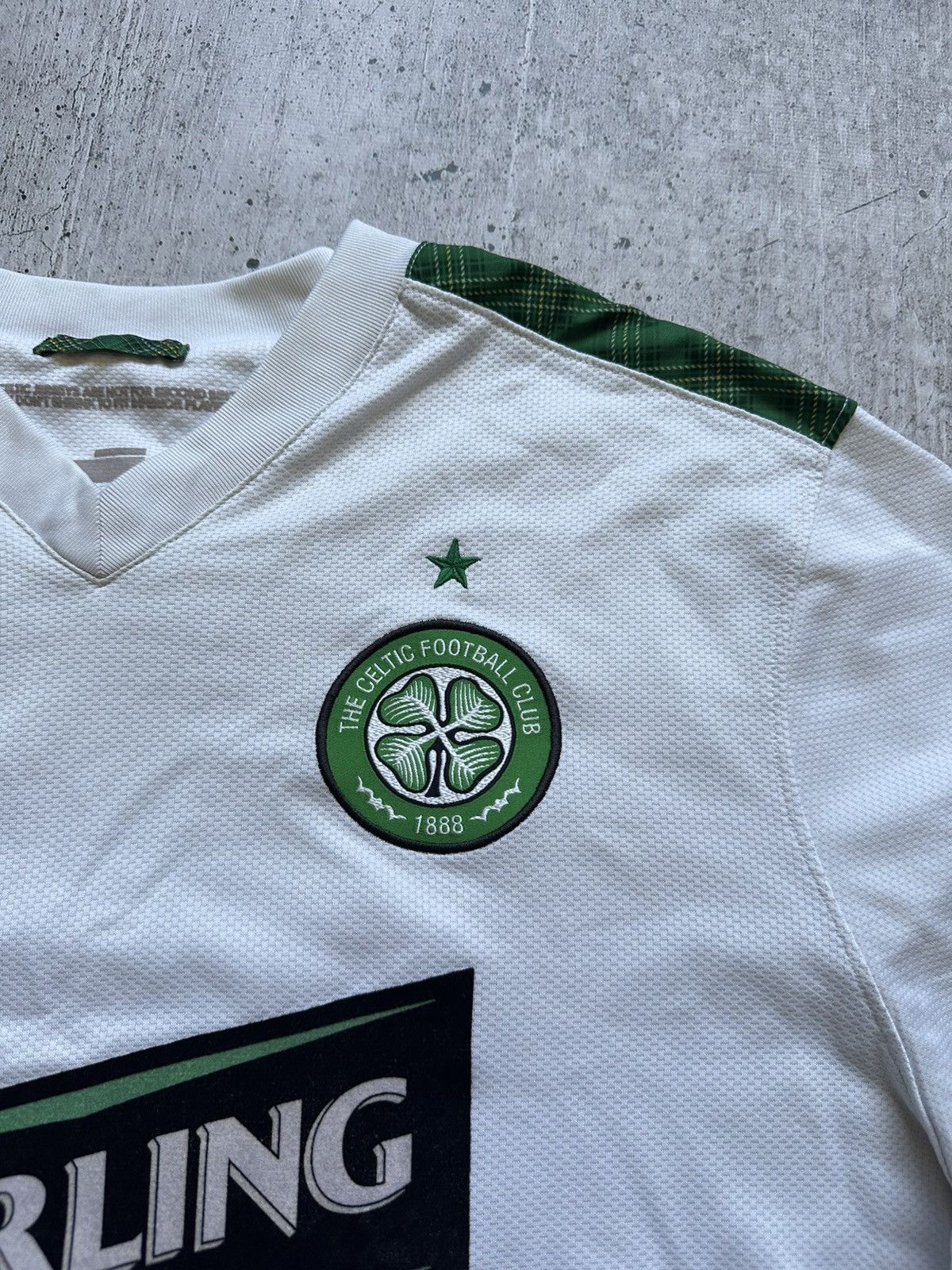 Nike 2009/10 Nike Celtic Vintage Third Kit Soccer Jersey Size US L / EU 52-54 / 3 - 12 Thumbnail