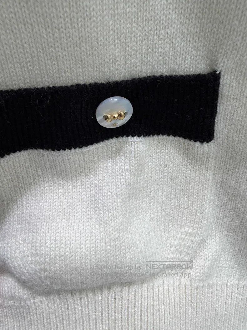 Chanel Chanel White and black contrast colour bow gold buckle cas Size XS / US 0-2 / IT 36-38 - 3 Thumbnail