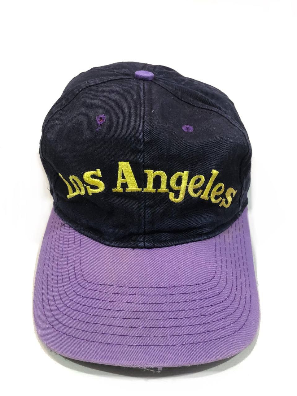 NBA × Vintage Vintage 90s Los Angeles Lakers NBA Cap Size ONE SIZE - 1 Thumbnail