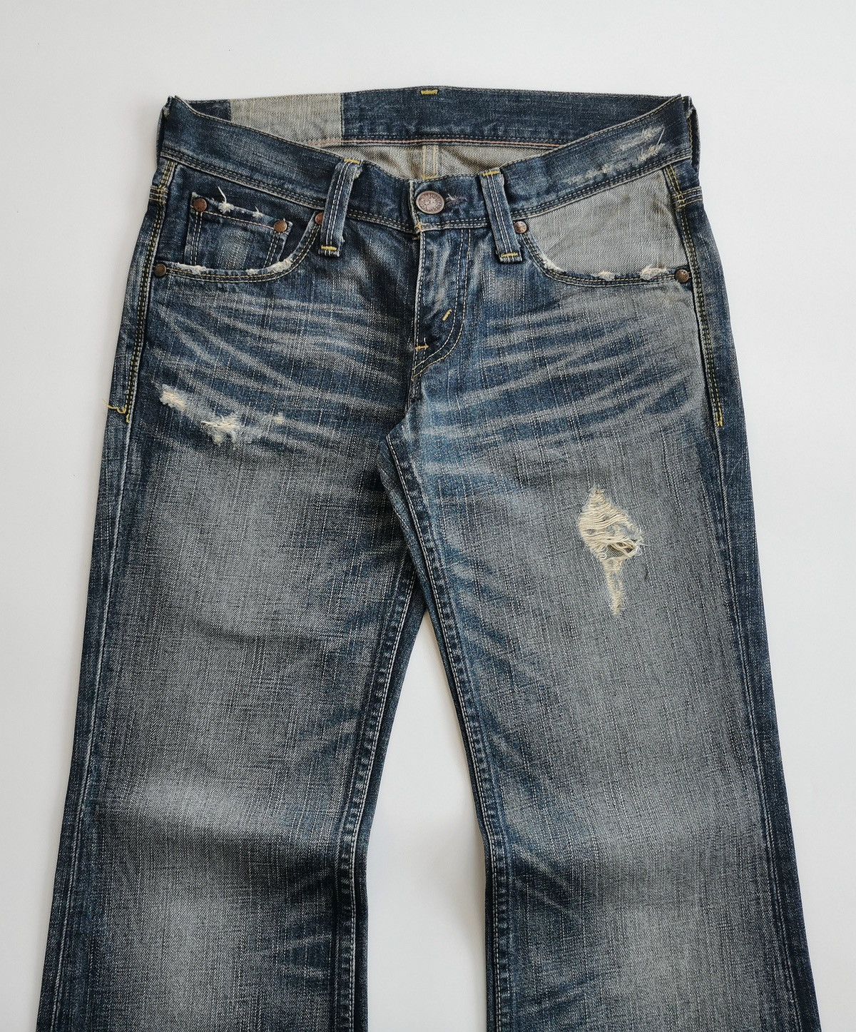 Levi's Vintage Levis Bootcut Distressed Jeans Size 28" / US 6 / IT 42 - 2 Thumbnail