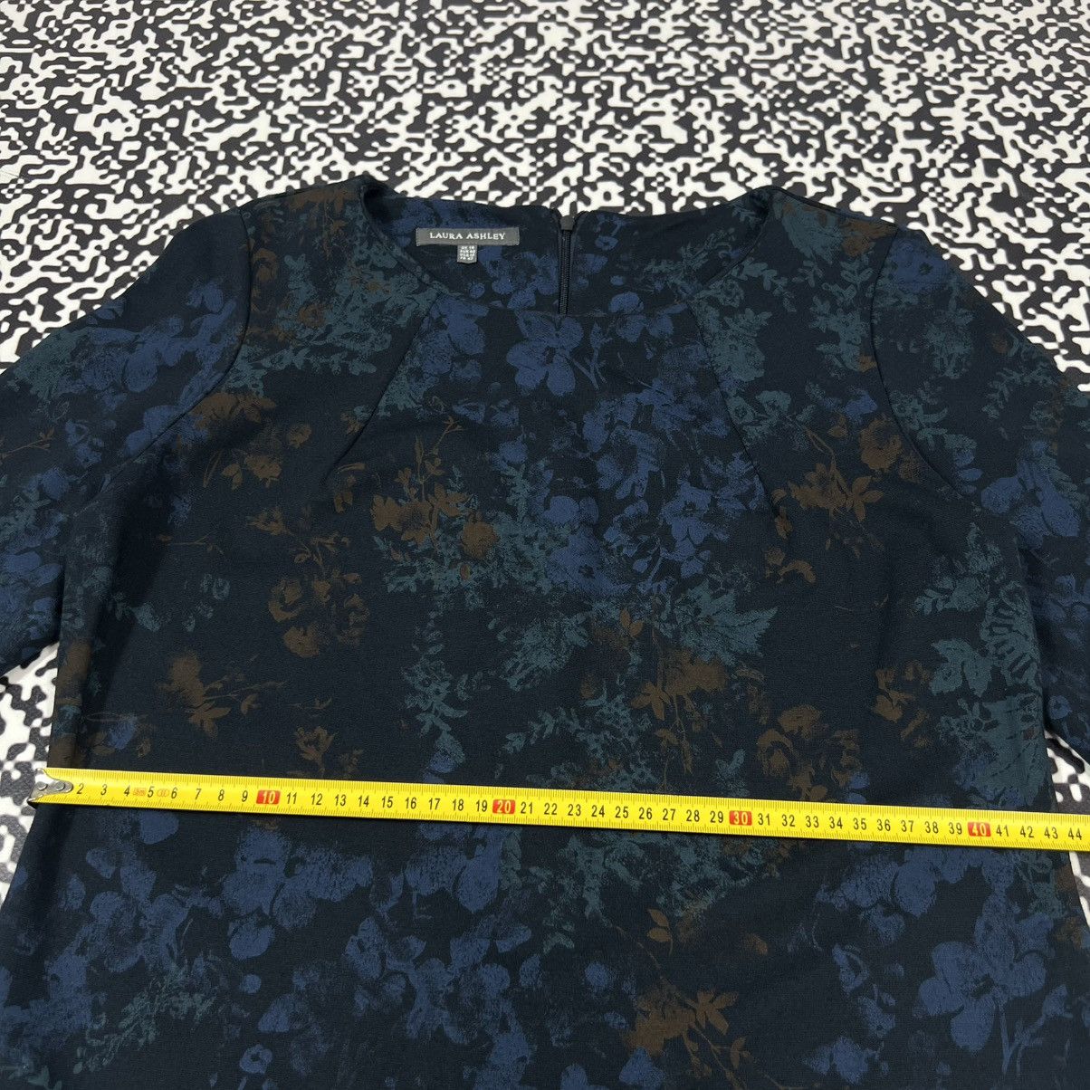 Laura Ashley Vintage Y2K Laura Ashley Floral Print Retro Style Midi Dress Size L / US 10 / IT 46 - 23 Thumbnail