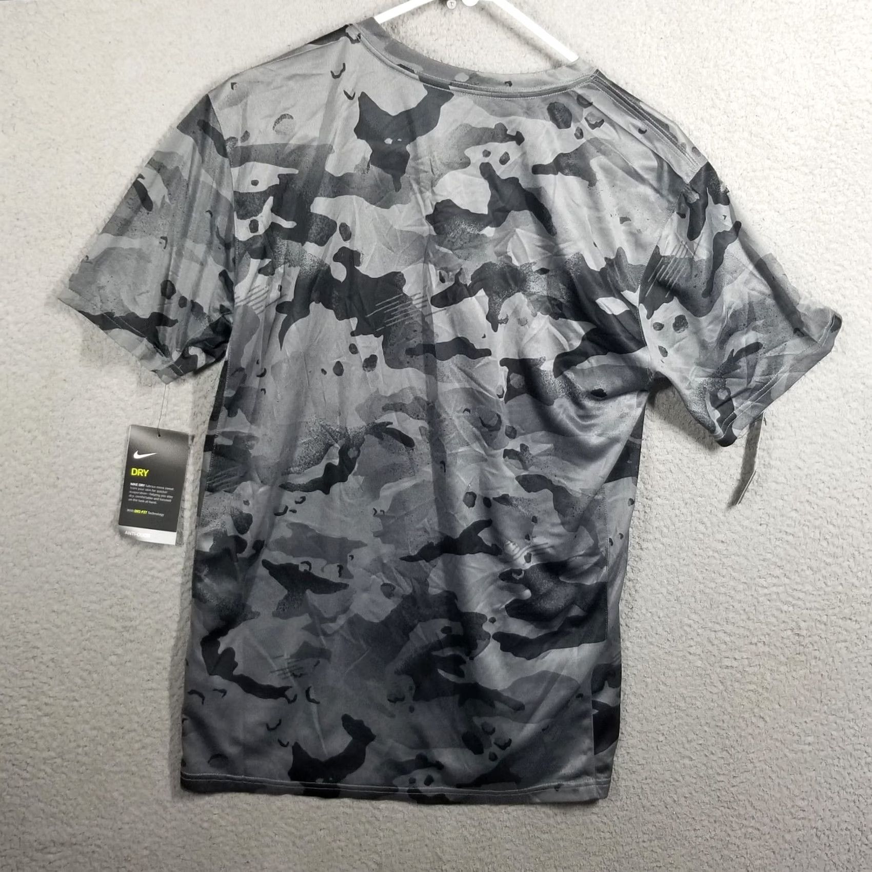 Nike Nike Dri-Fit Swoosh Training Shirt Short Sleeve Adult Medium Camouflage Camo NWT Mens Size US M / EU 48-50 / 2 - 2 Thumbnail
