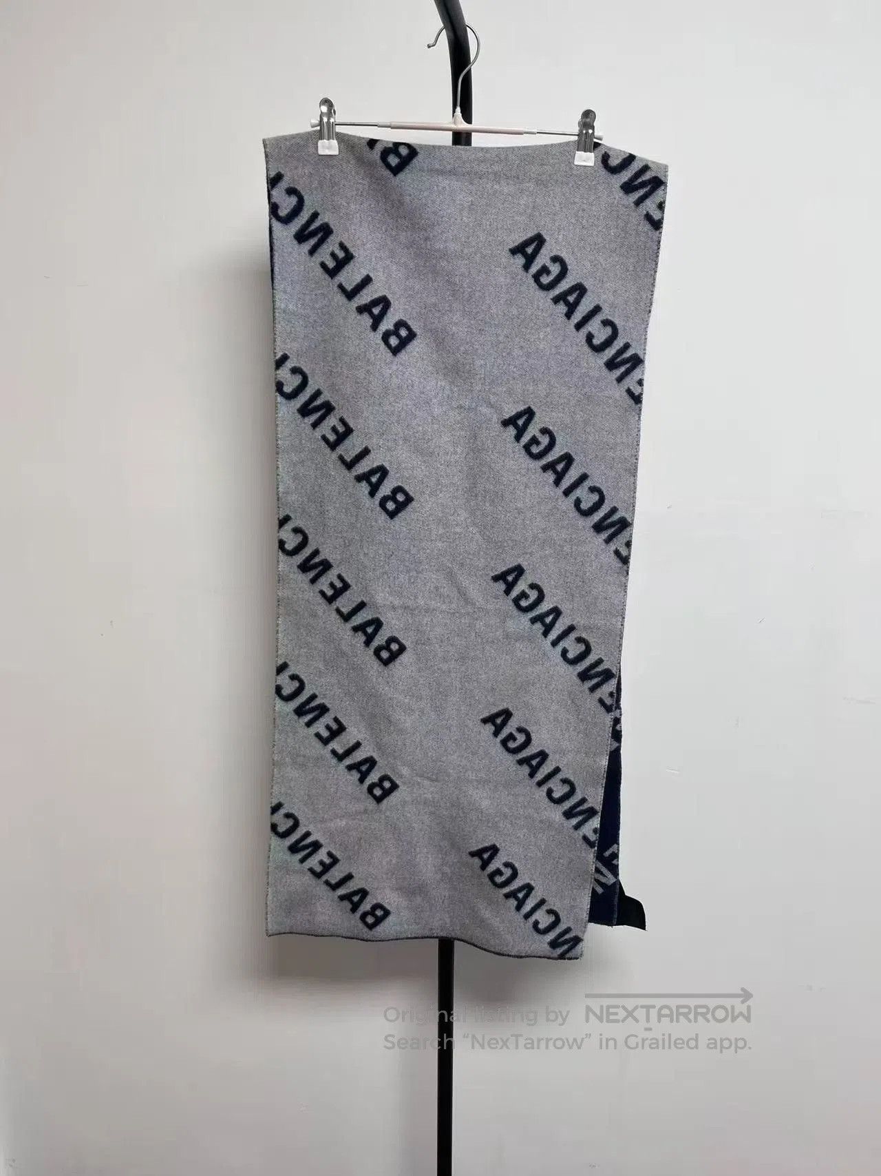 Balenciaga Balenciaga Allover Logo Scarf. Size ONE SIZE - 3 Thumbnail
