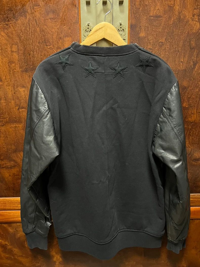 Givenchy Givenchy Sheepskin patched sweatshirt, size L Size US L / EU 52-54 / 3 - 5 Thumbnail