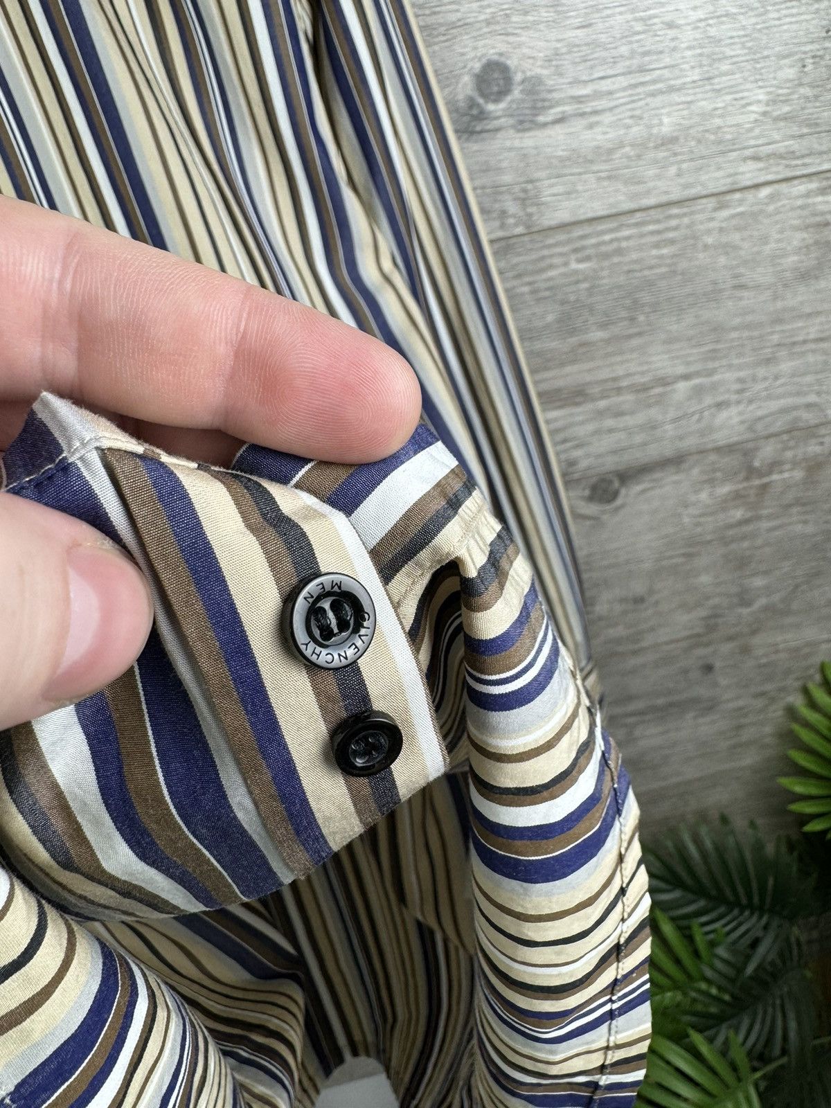 Designer × Givenchy × Vintage Givenchy Shirt Luxury In a beautiful stripe Size M Size US M / EU 48-50 / 2 - 18 Thumbnail