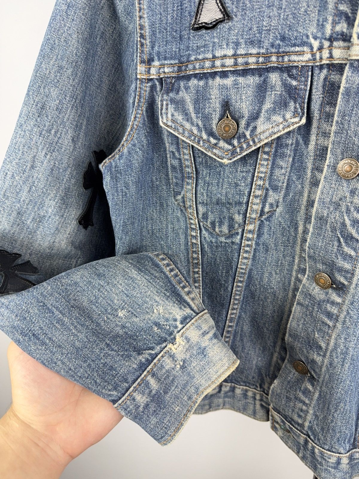 Levi's Vintage Clothing Vintage 90s Levi’s Chrome Hearts❗️Style Cross Denim Jacket Size US XS / EU 42 / 0 - 7 Thumbnail