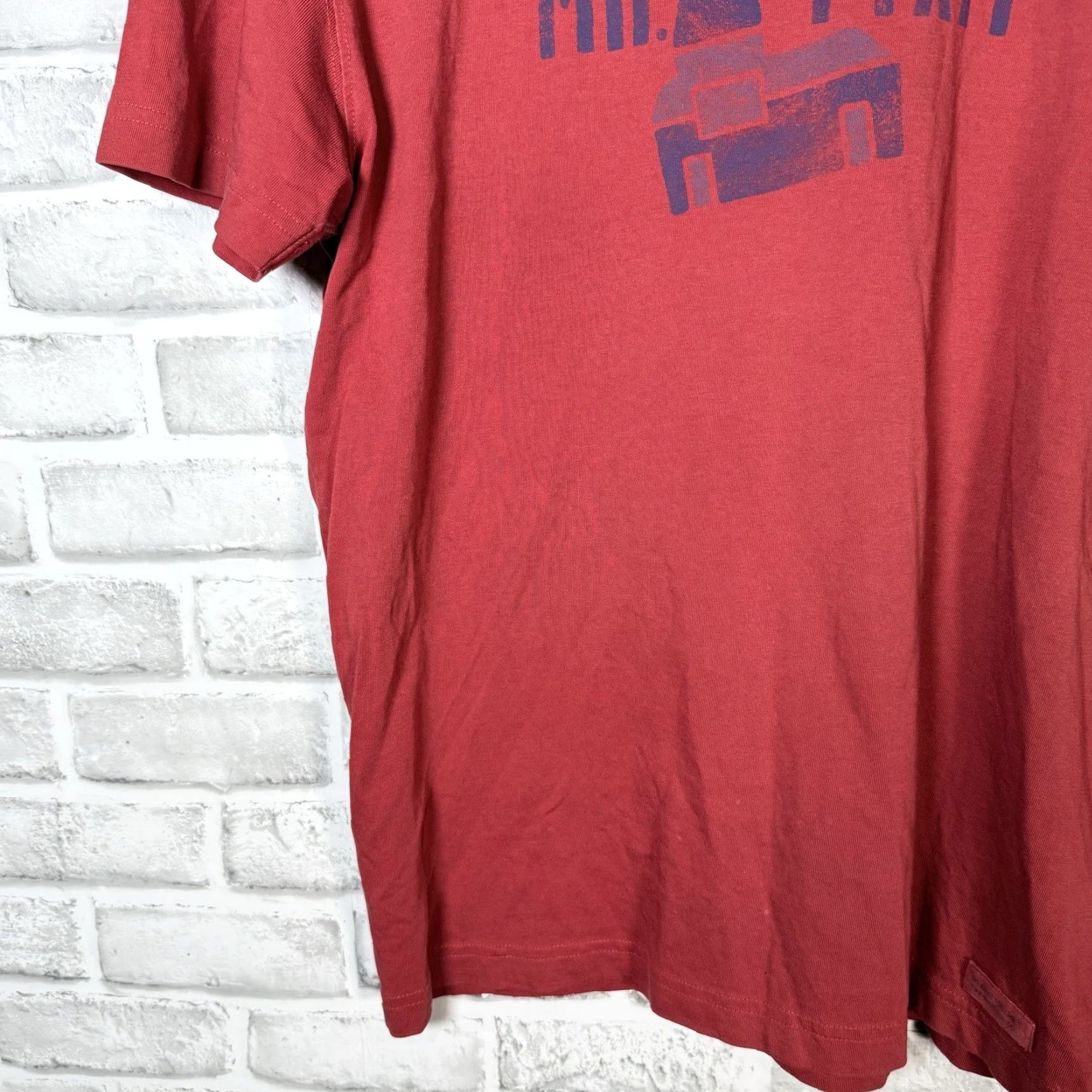 Life is Good VINTAGE Life is Good Classic Red Graphic Tee Mens M Shirt Adult Medium Red Classic 90s Mens Size US M / EU 48-50 / 2 - 3 Thumbnail