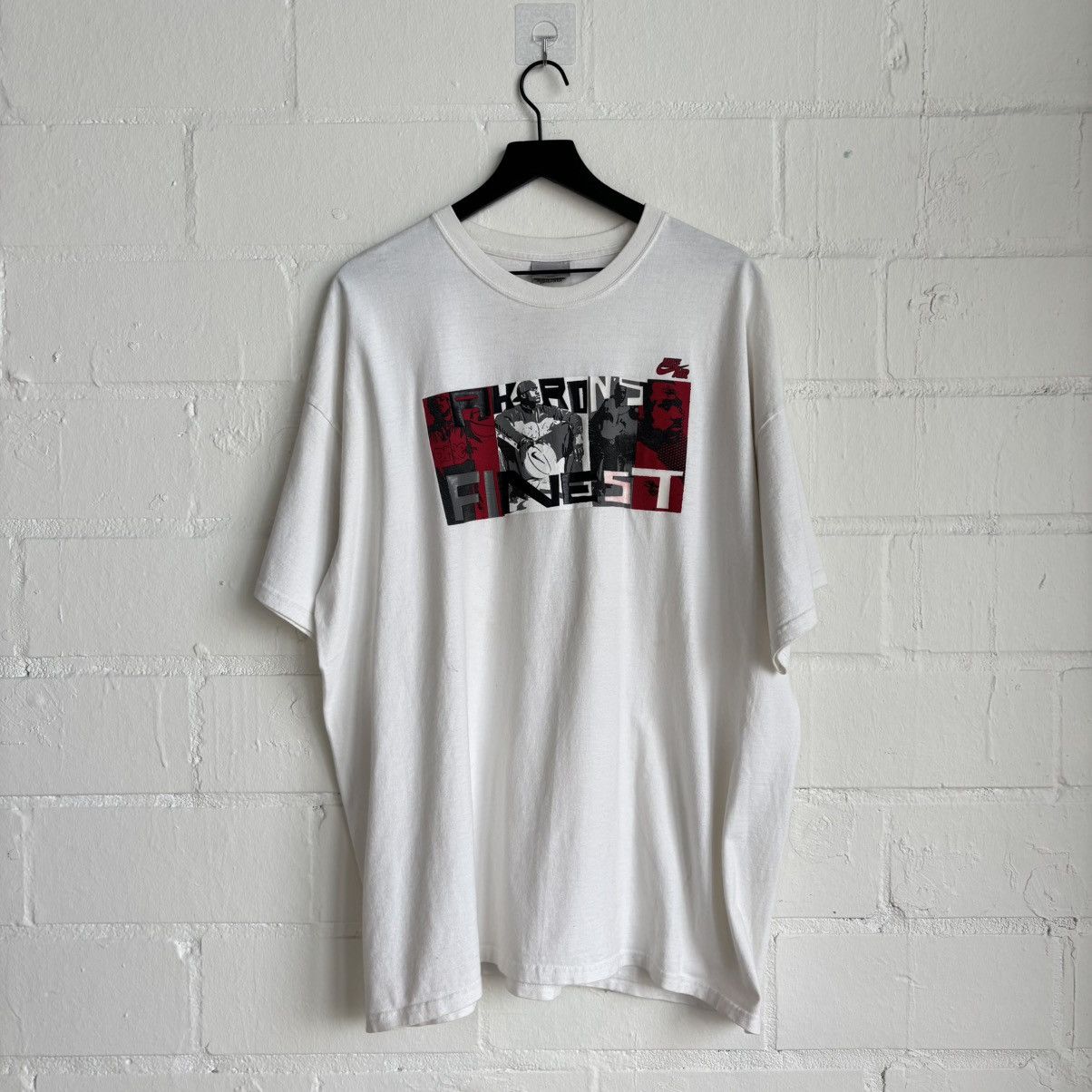 Vintage Y2K Nike Lebron James “Akron Finest” Tee Size US XXL / EU 58 / 5 - 1 Thumbnail