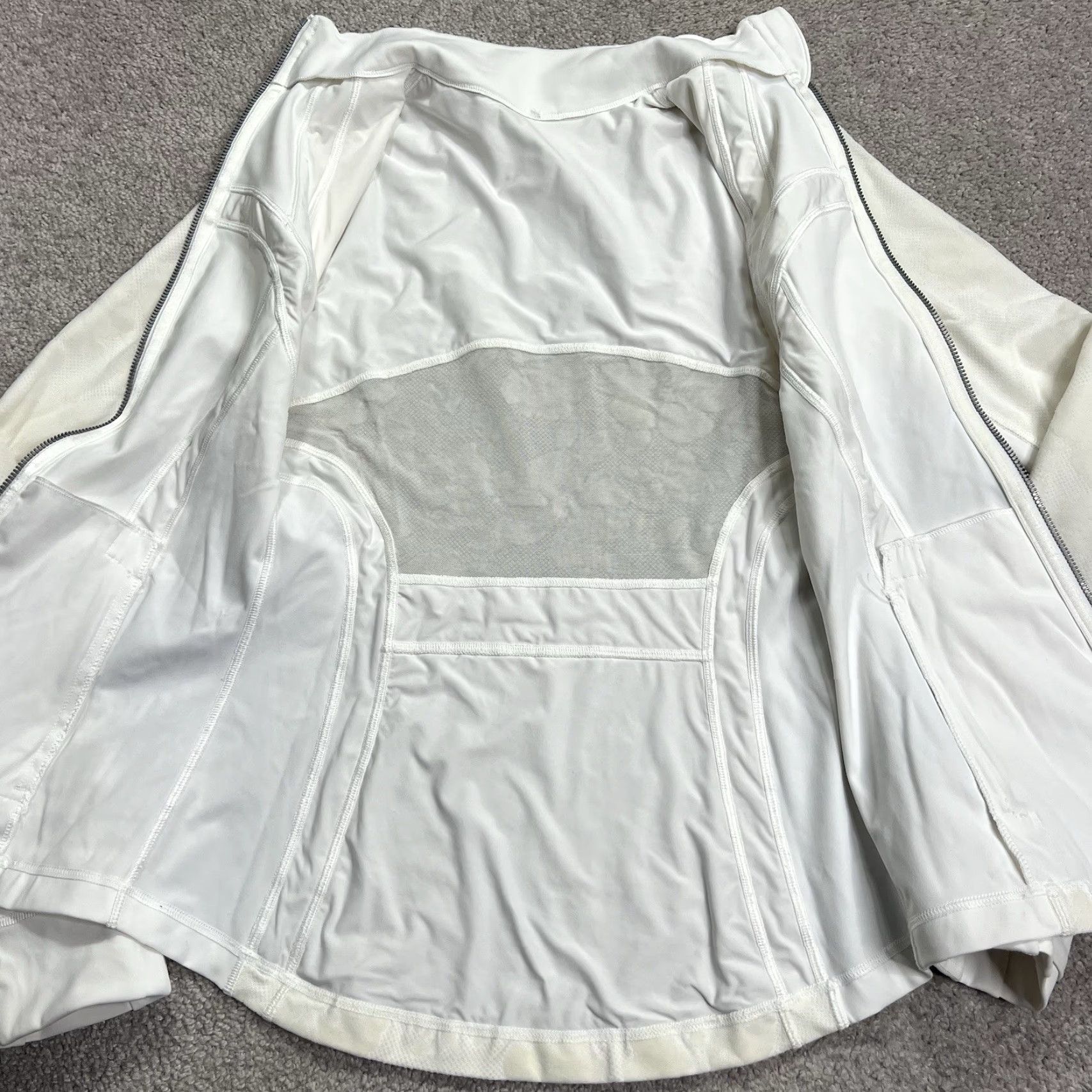 Lululemon Lululemon Define Jacket Women Size 6 Floral Texture White Ivory Full Zip Stretch Size M / US 6-8 / IT 42-44 - 4 Thumbnail