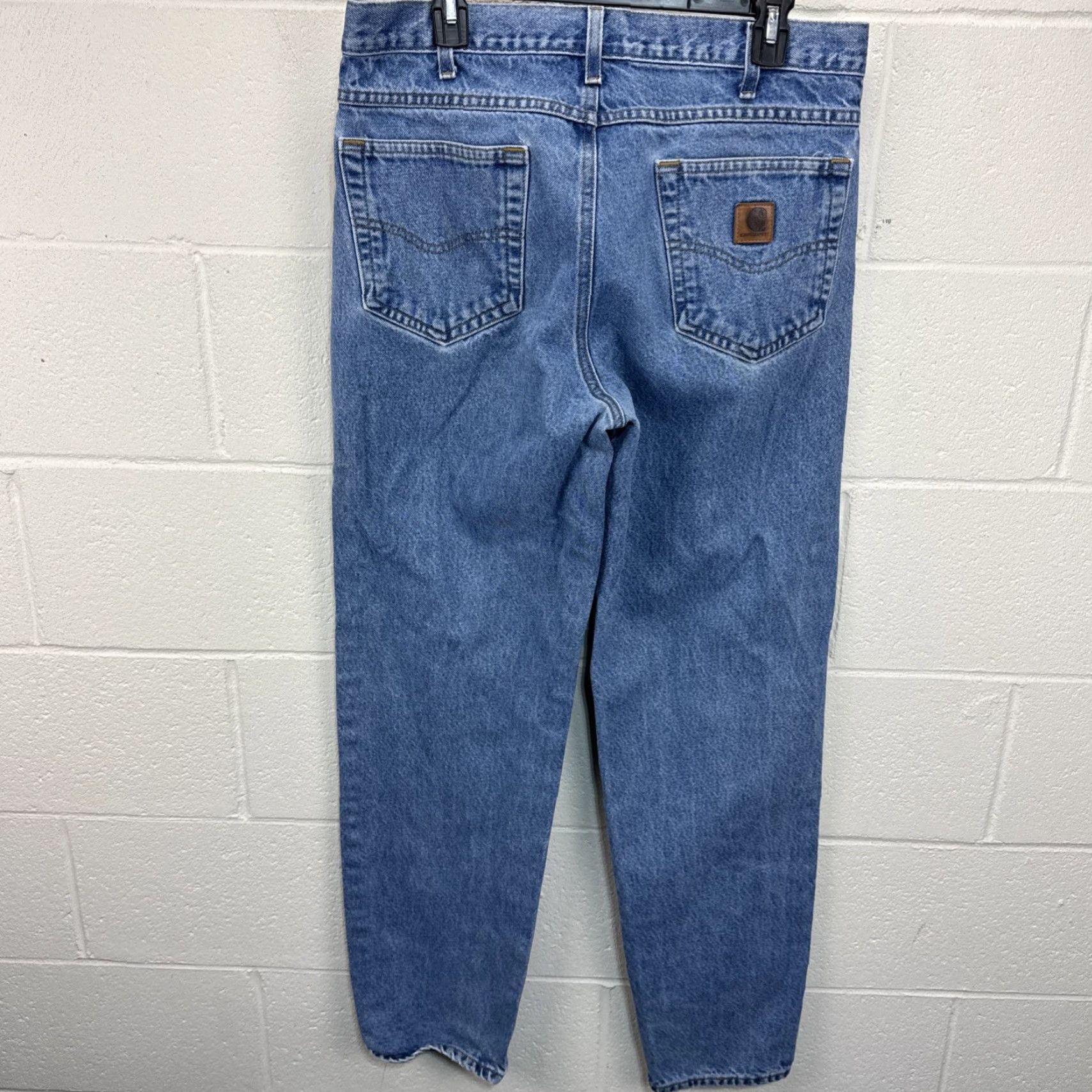 Carhartt VINTAGE Carhartt Jeans Mens Denim Relaxed Fit 34x34 Blue Medium Wash 5-Pocket Logo Straight Mens Size US 34 / EU 50 - 7 Thumbnail