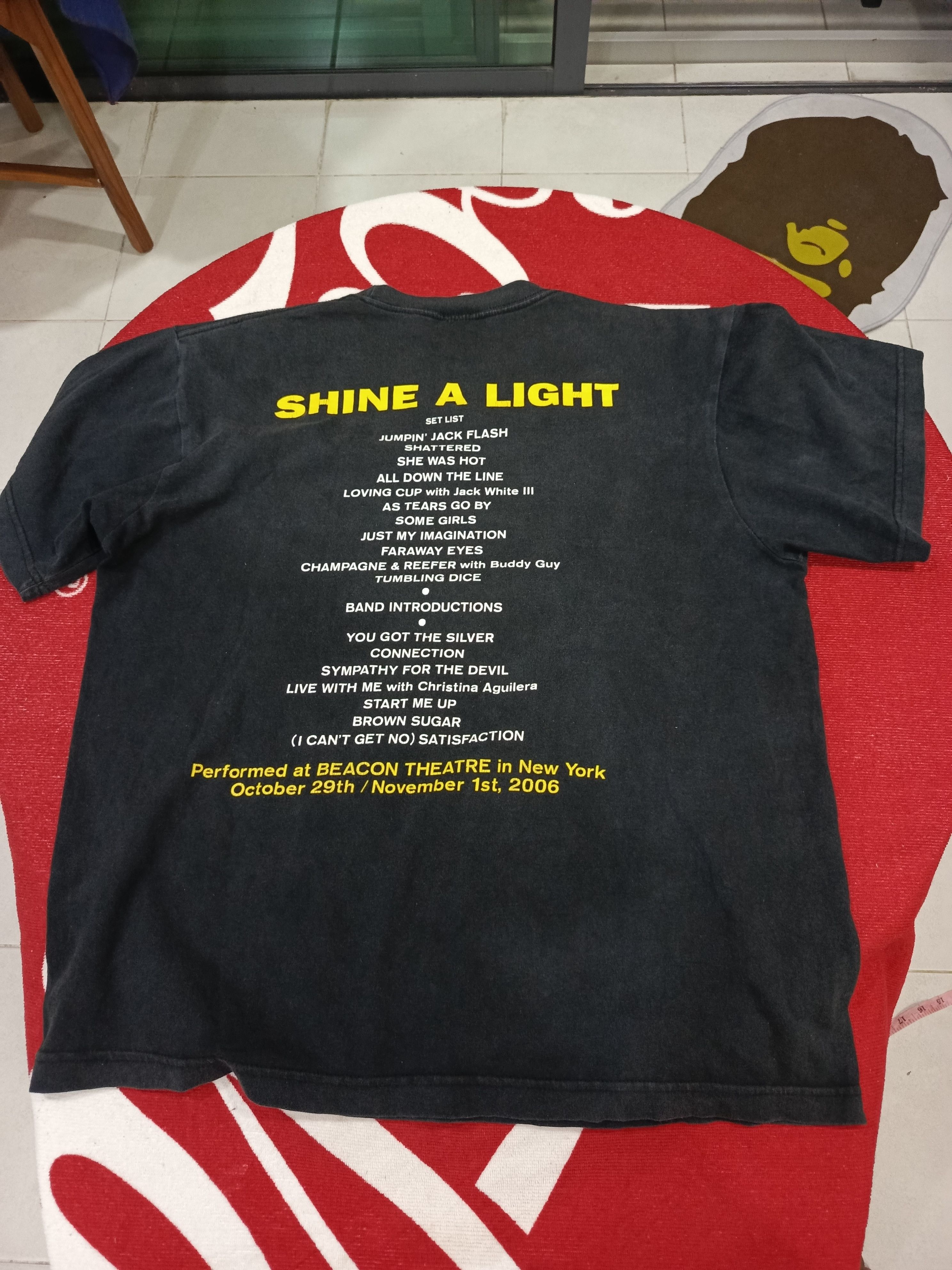 Band Tees vintage Rolling Stones "Shine a Light" concert t-shirt Size US L / EU 52-54 / 3 - 3 Thumbnail