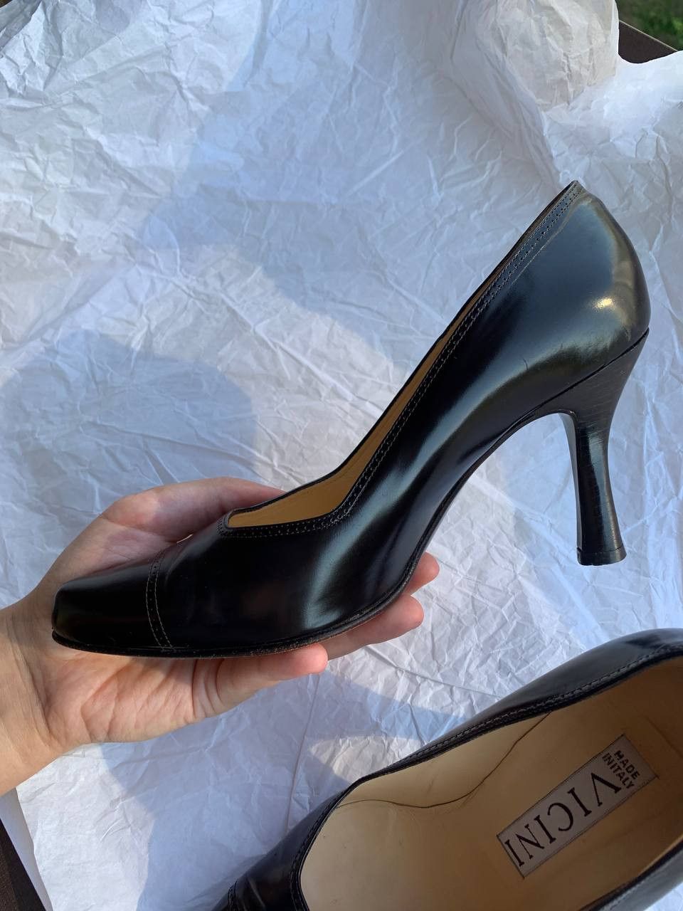 Vintage Vicini vintage dark-brown pumps with pointed toe Size US 6.5 / IT 36.5 - 9 Thumbnail