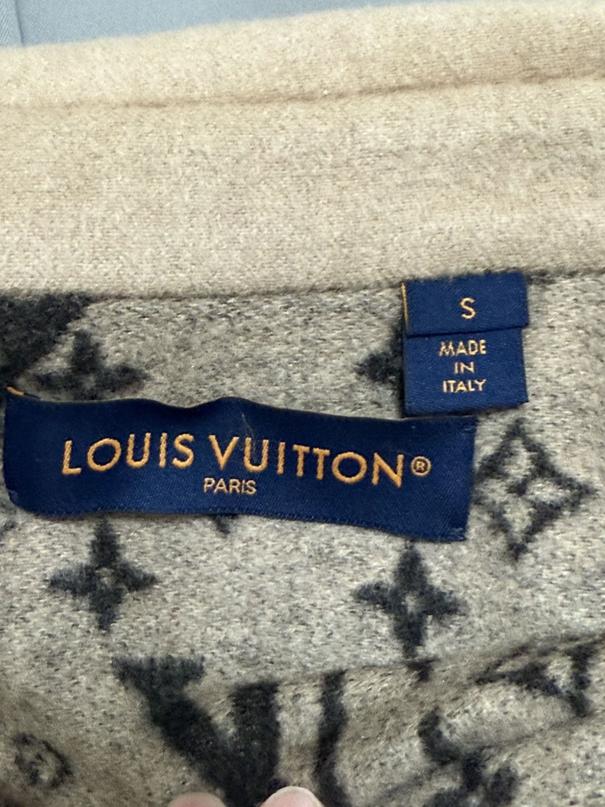 Louis Vuitton Louis Vuitton camel color oversized shirt jacket S Size US S / EU 44-46 / 1 - 8 Thumbnail