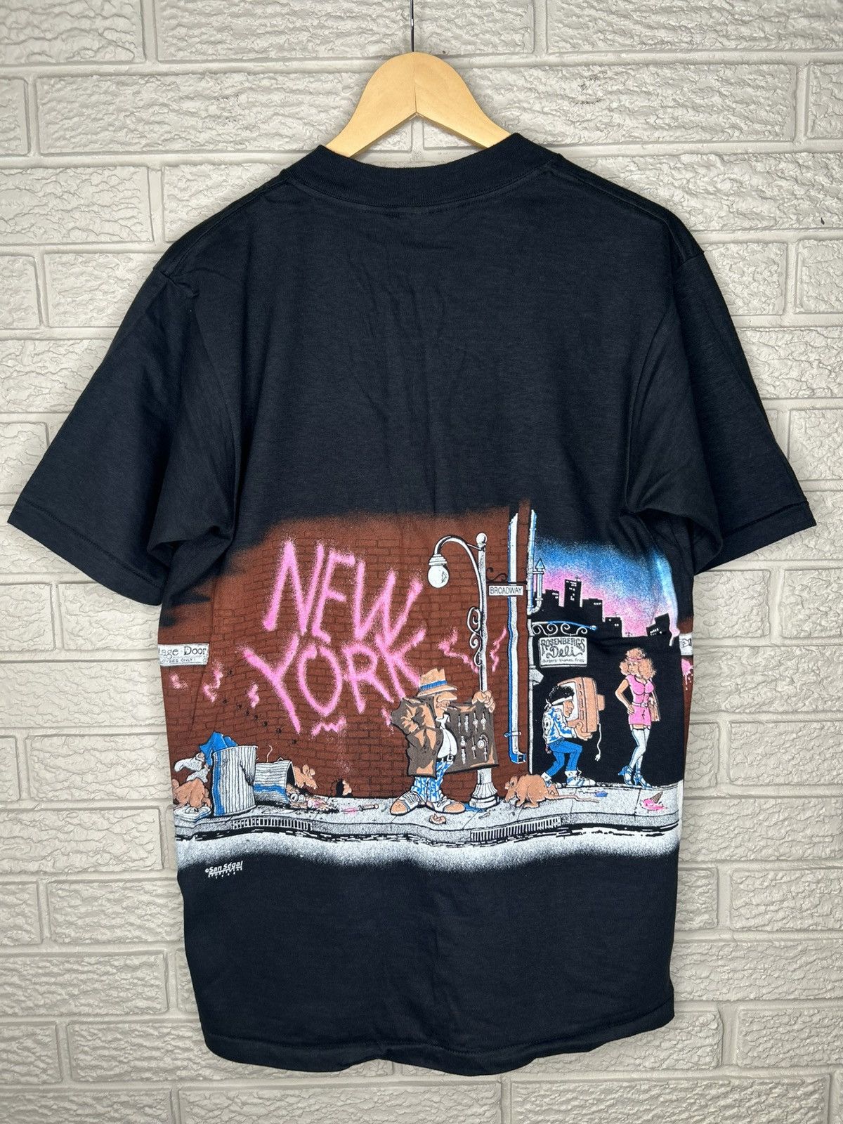 Vintage Vintage 1989 New York Art Wrap Around T Shirt Size US L / EU 52-54 / 3 - 7 Thumbnail