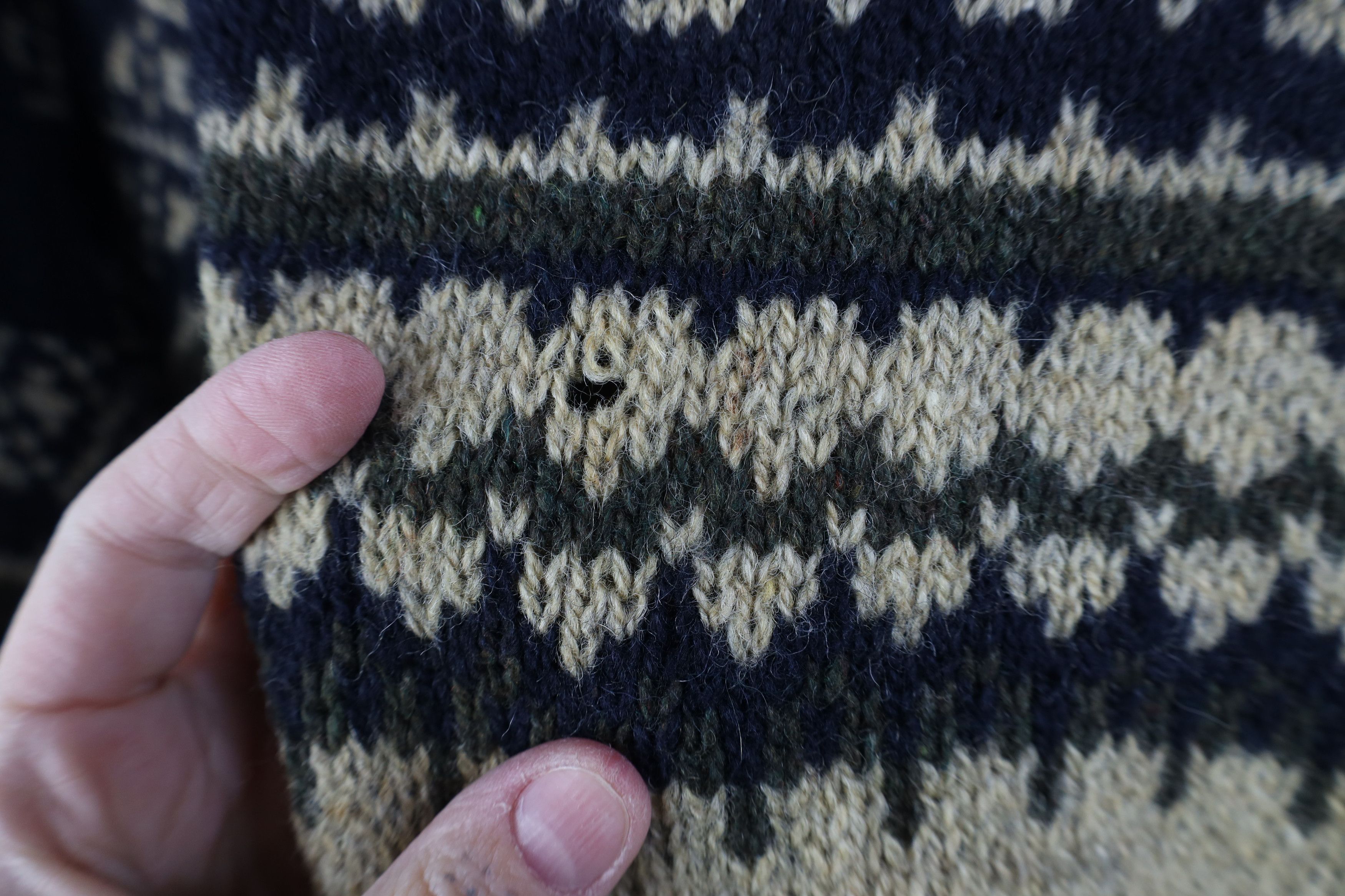 Eddie Bauer Vintage 90s Eddie Bauer Wool Blend Fair Isle Sweater USA Size US XL / EU 56 / 4 - 11 Thumbnail