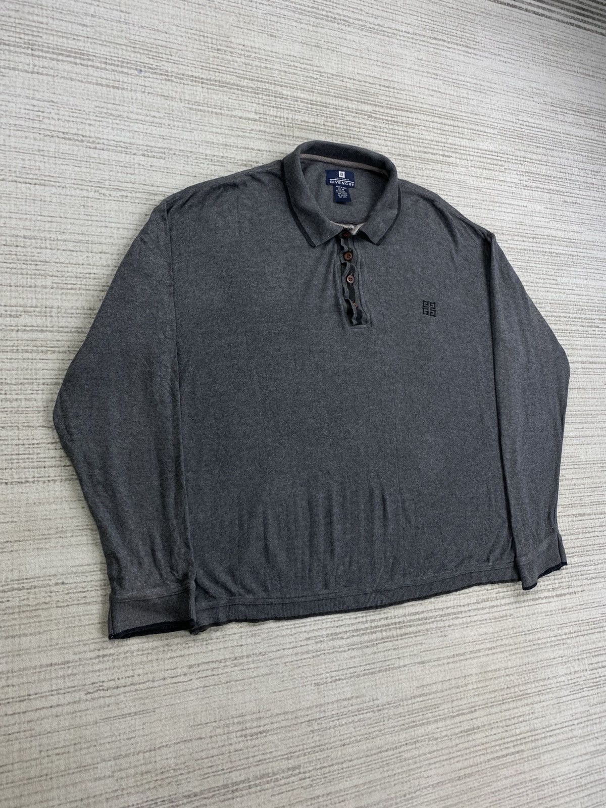 Givenchy × Vintage Vtg 90s Givenchy Activewear Baggy Longsleeve Buttom Ups Size US M / EU 48-50 / 2 - 3 Thumbnail